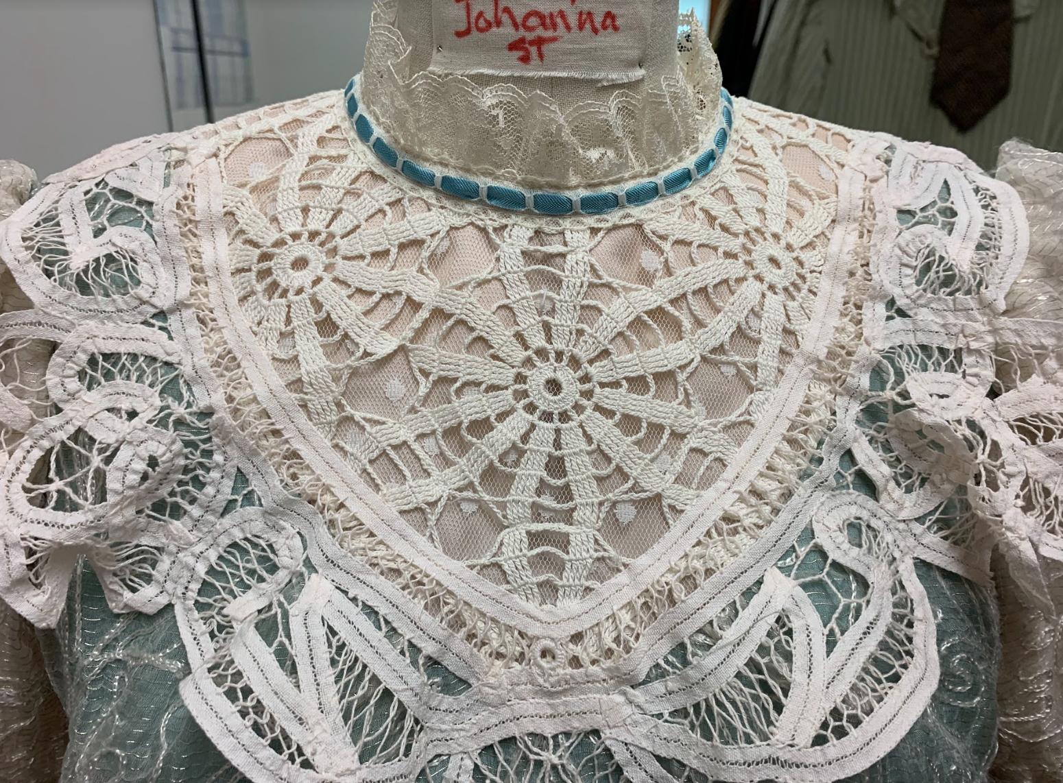 Neckline with Overlay and Lace Collar