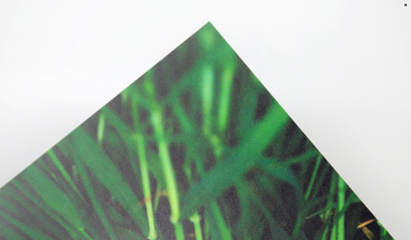 SATIN: Has a smooth surface with a slight sheen and excellent colour resolution, perfect for photographic imagery.