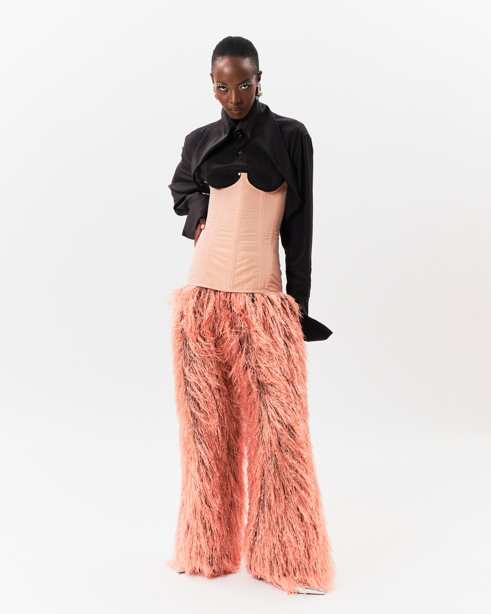 Trousers Atria, Shirt Volpetta & Bustier Jacqueline