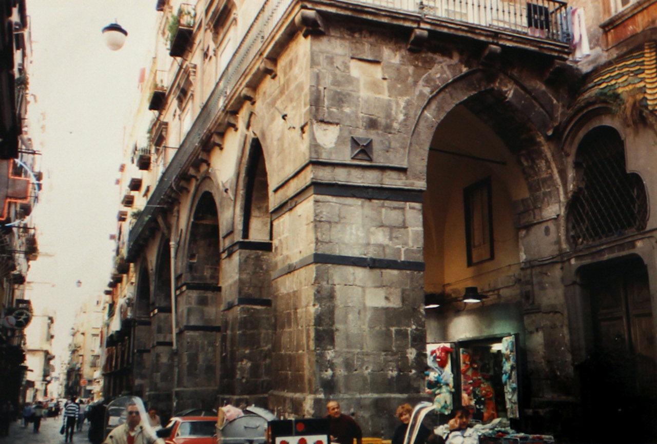 Palazzo D'Angio', Via dei tribunali 339
