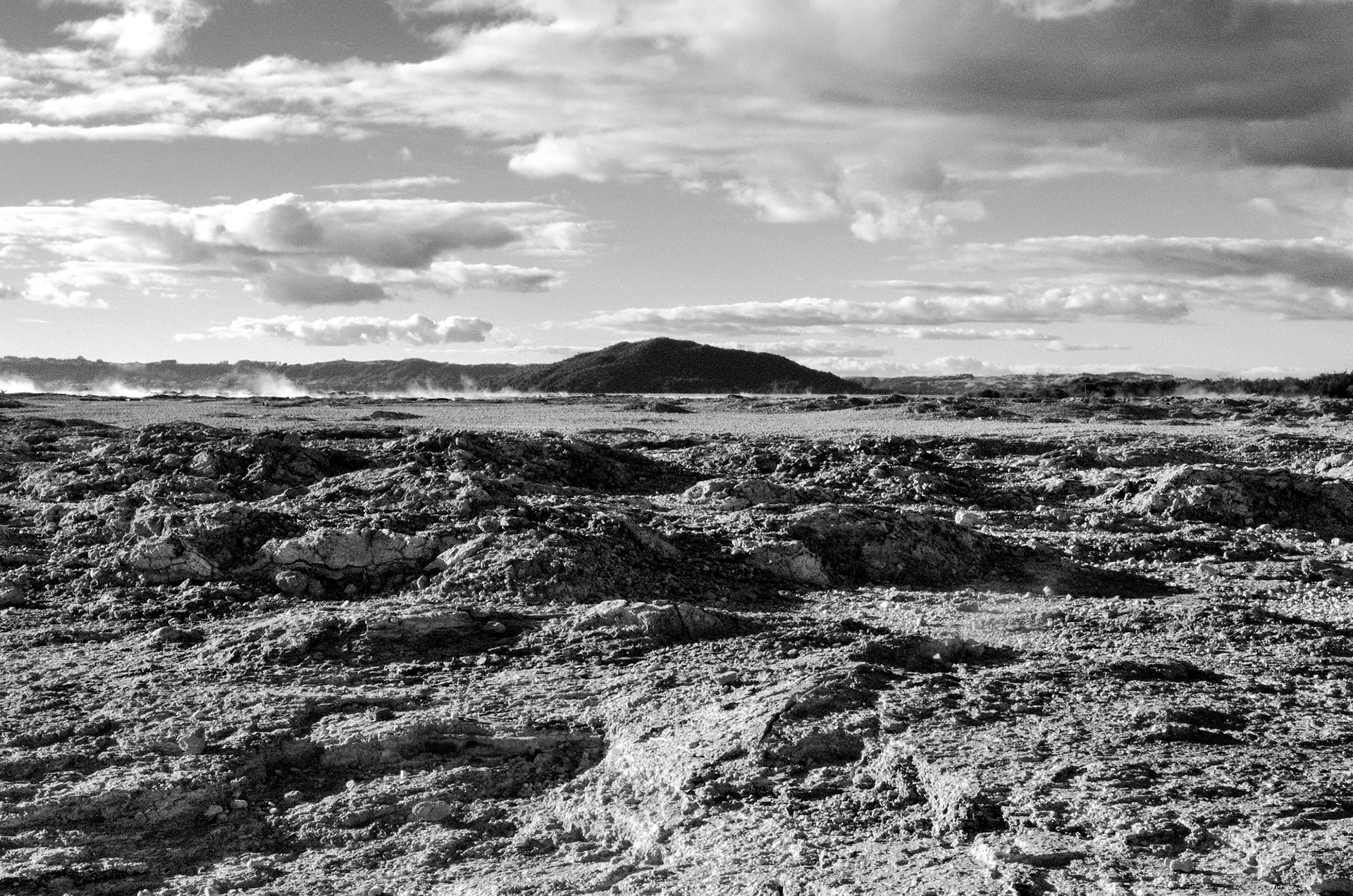 The sulphur flats are at the south end of Lake Rotorua, by the outlet of the Puarenga Stream, which flows through Whakarewarewa geothermal area. The sulphur flats are also a zone of thermal activity