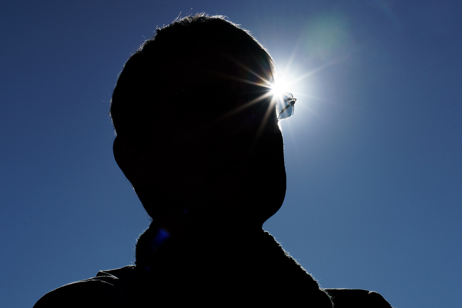 After years as a nonprofit lawyer focusing on healthcare advocacy, Adam Searing ran for a seat in the Chapel Hill Town Council. He was elected and began to represent constituents in the town he had grown up in. However, after years of pushing change forward as a lawyer Searing was frustrated by the difficulties of local government. “Right here in my town, we’re just ignoring people,” he says. Upon Chapel Hill mayor Pam Hemminger’s announcement of retirement, Adam decided to enter the mayoral election in an effort to increase his influence on the city’s future.