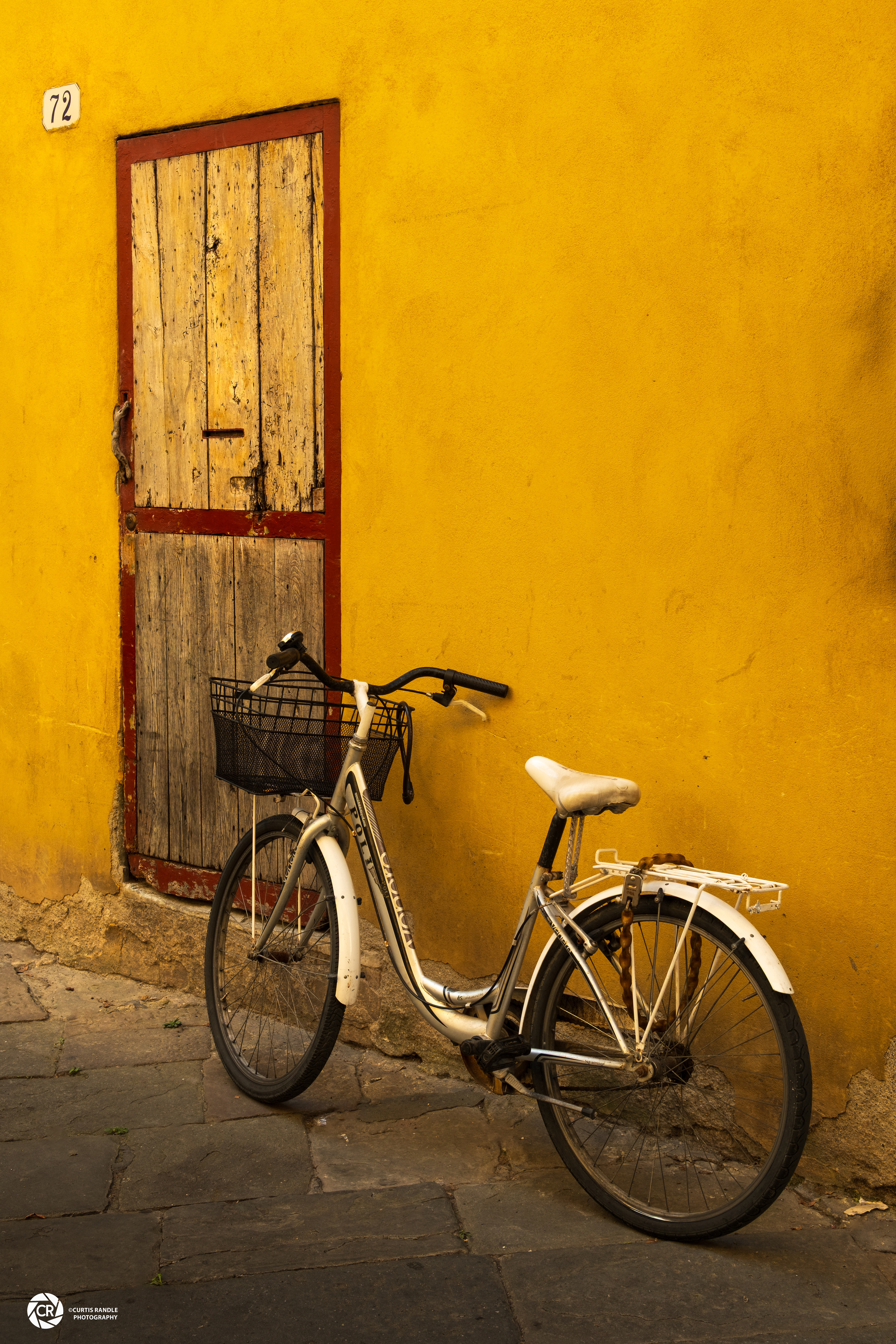 Bike up Against a Wall, Lucca