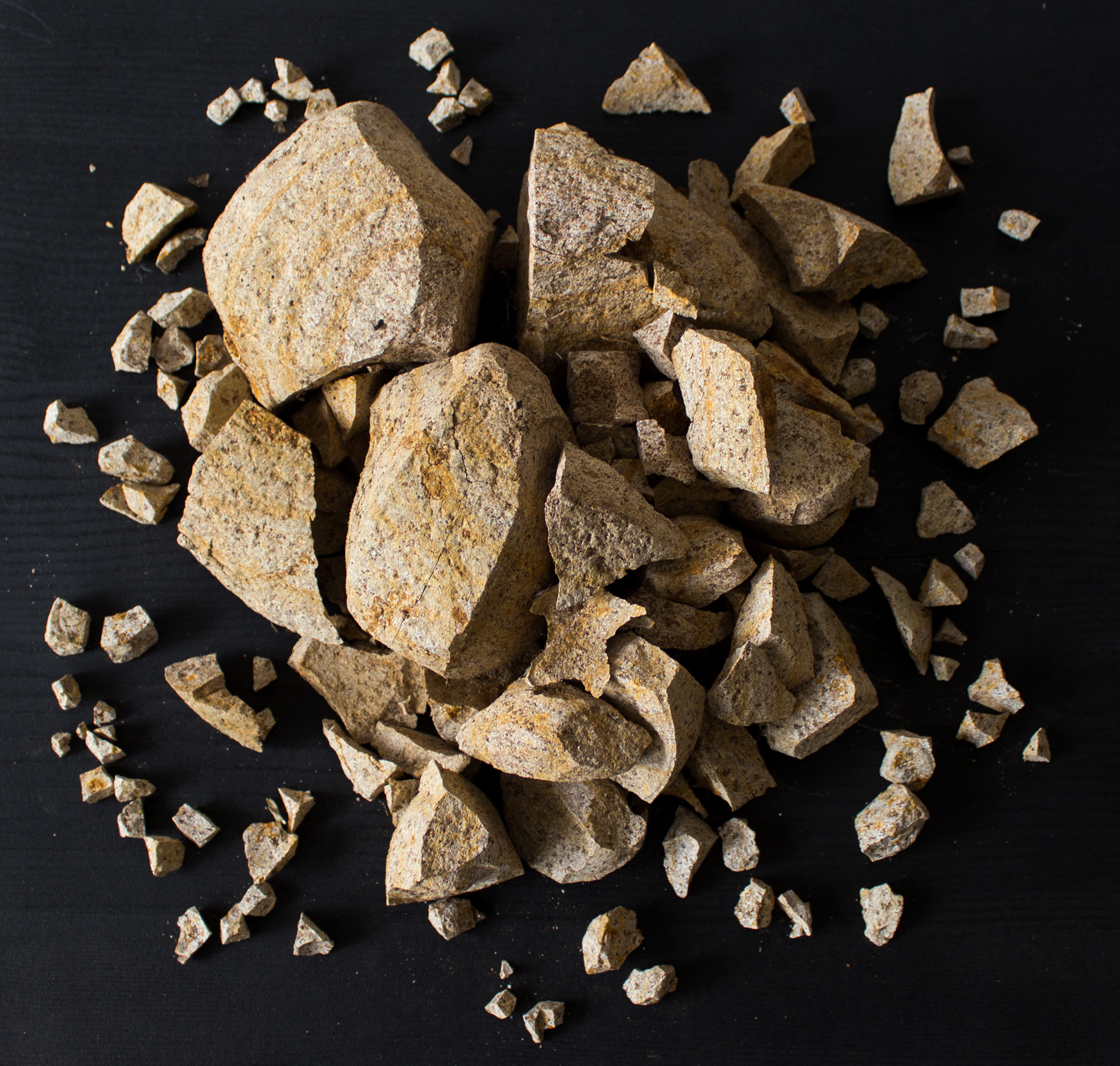Stone acid experiment, 2026, delaminated sandstone, vinegar, 300 x 300 x 200mm