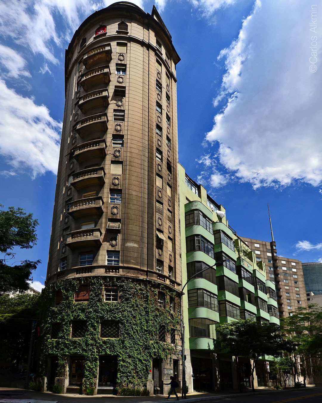 Edifício na Praça da República