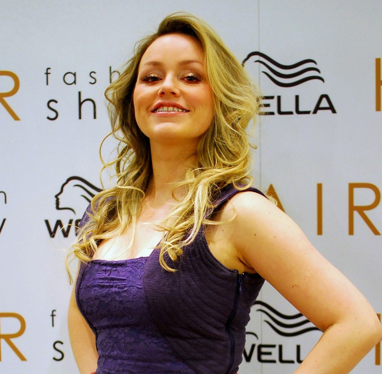 Participante de ação promocional Wella Hair