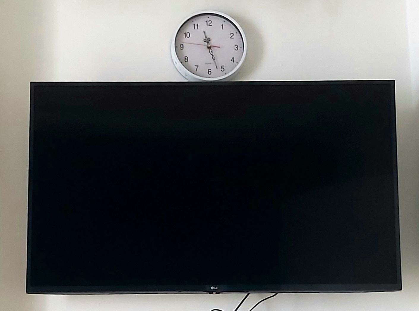 Giant TV. Photo: Tran Nhat Lam Thuy