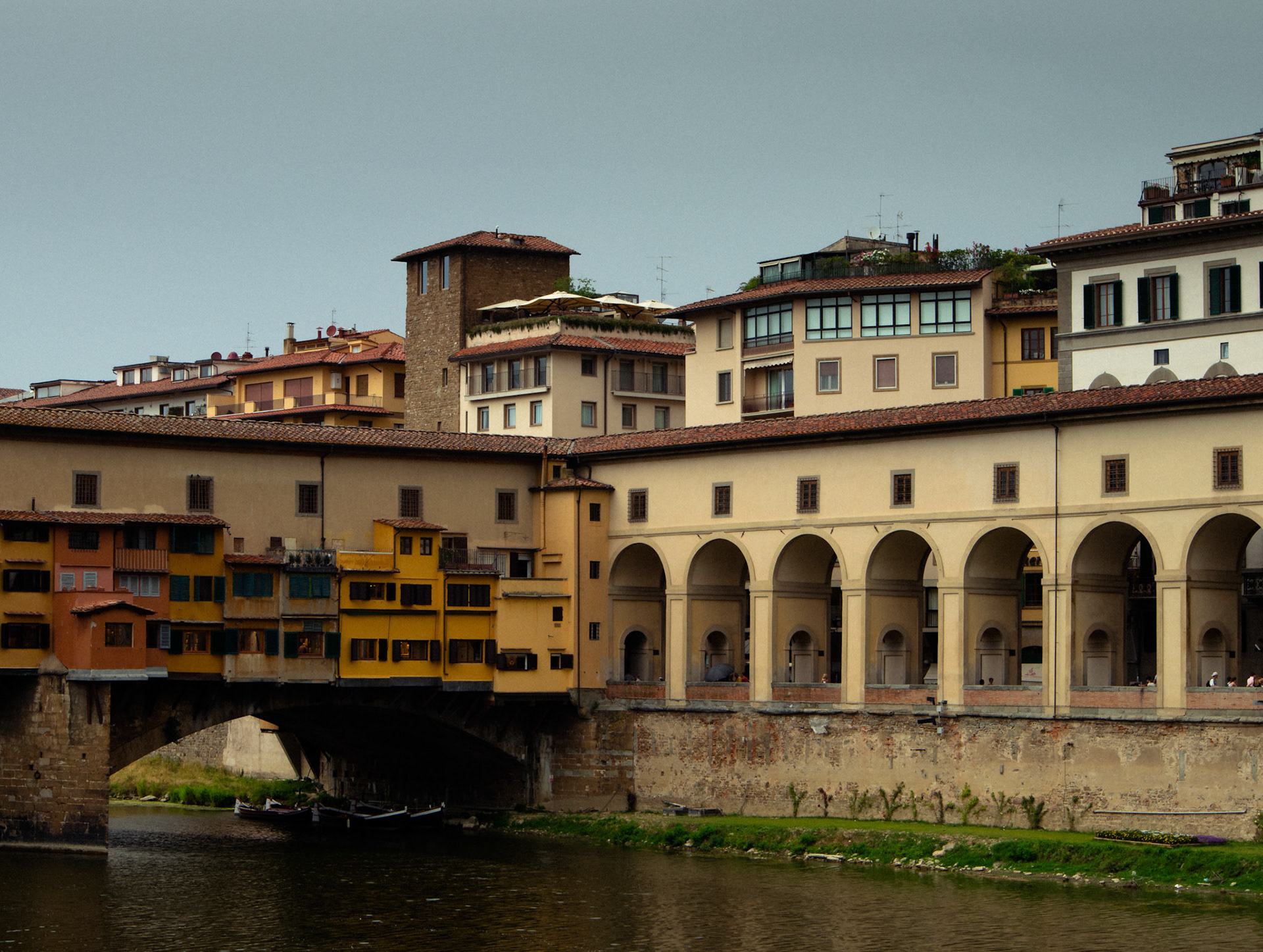 Ponte Vecchio and surrounding buildings