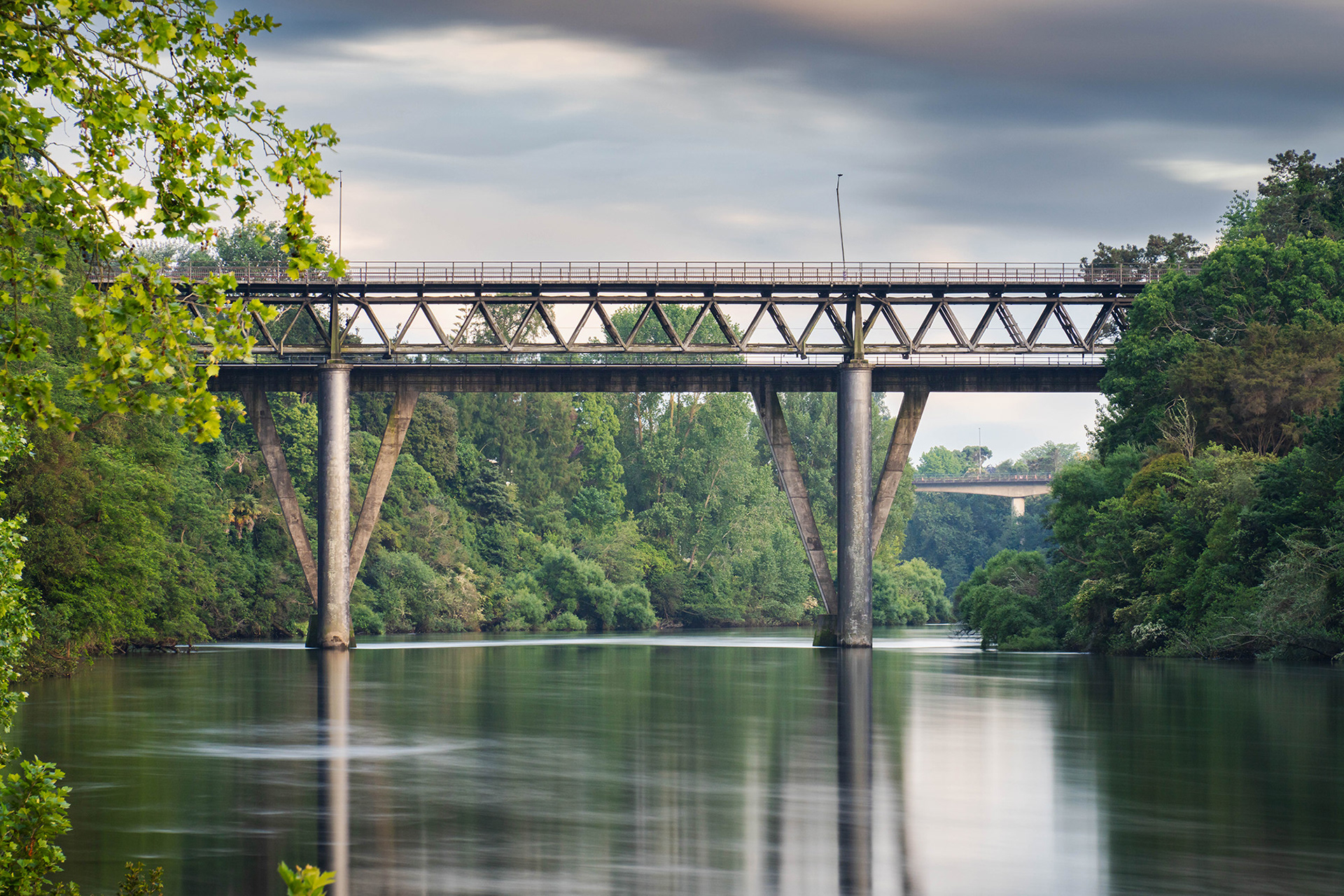 Claudlands Bridge over the Waikato with Whitiora Bridge in the background