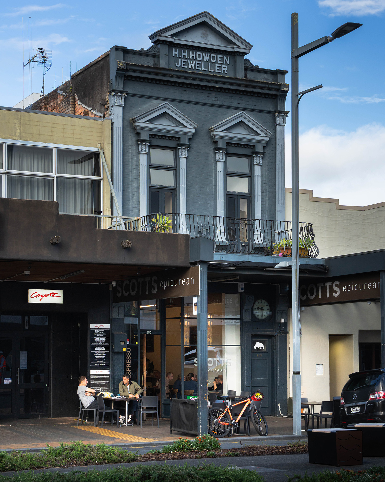Café in Victoria Street in an Edwardian building originally occupied by HH Howden Jeweller