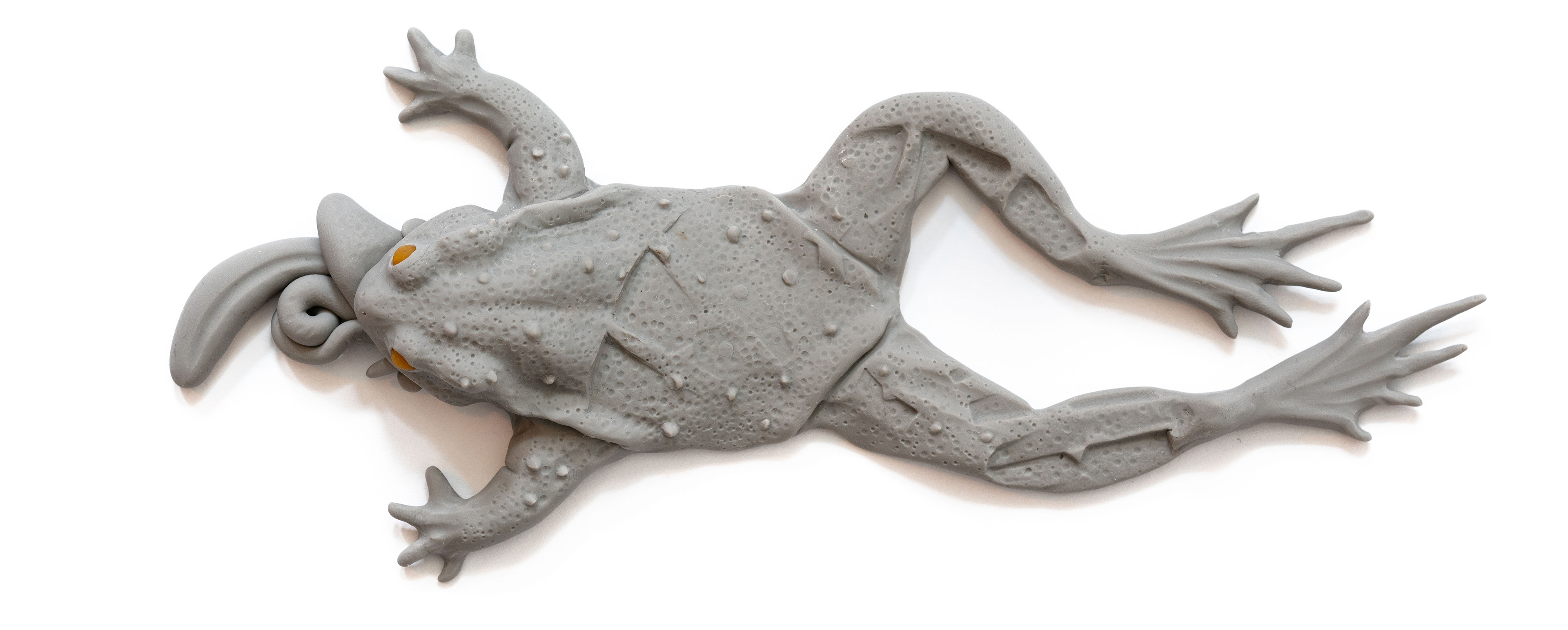 Dead frog sculpture 03