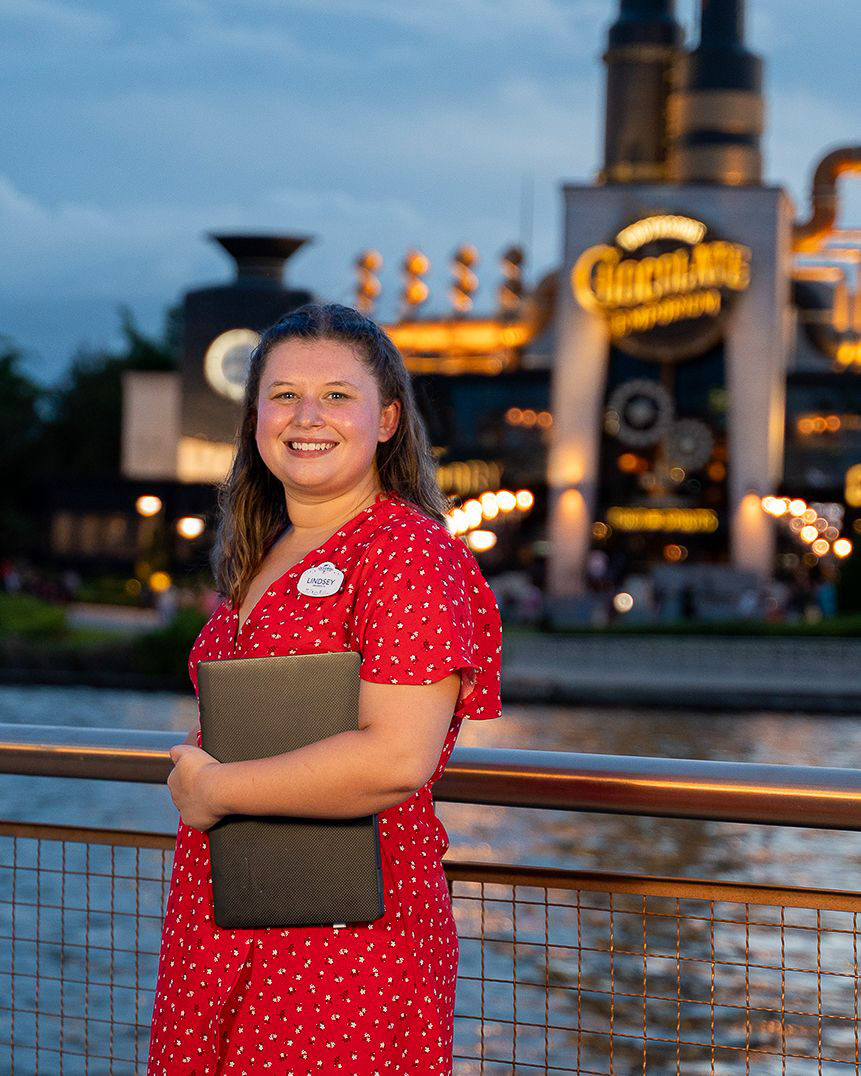 Photo by Jonathan Edewaard, Edits by Tarra Dunlop