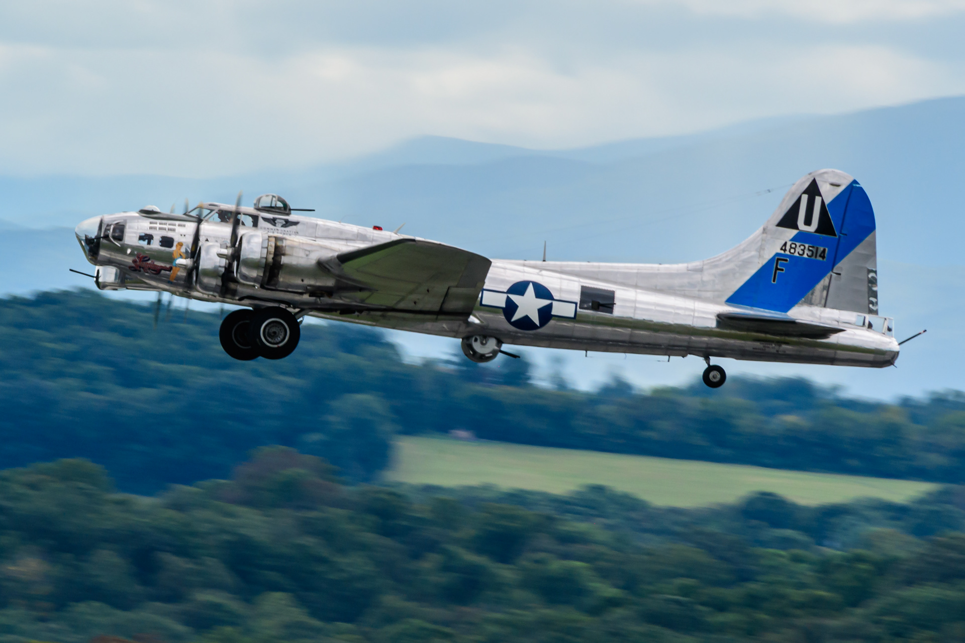 "Sentimental Journey" - B17 - TRI Airport