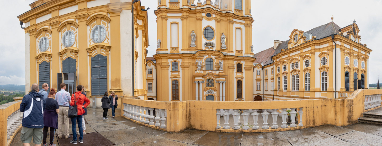 A somewhat distorted panorama, showing the Abbey church in the center, flanked by the Imperial apartments on the right and the monastic library on the left. The river overlook is immediate behind me.