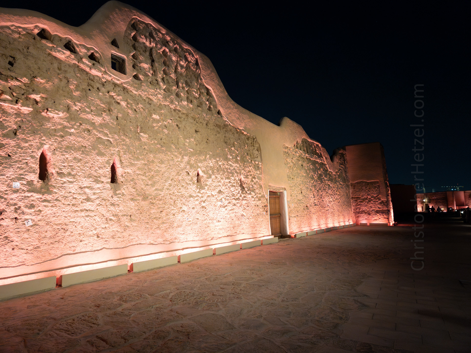 Prince Mishari bin Saud Palace, built in the 19th century. It has two stories with a large open courtyard surrounded by rooms. It retains several characteristic features, such as decorative wall ventilators and windows.