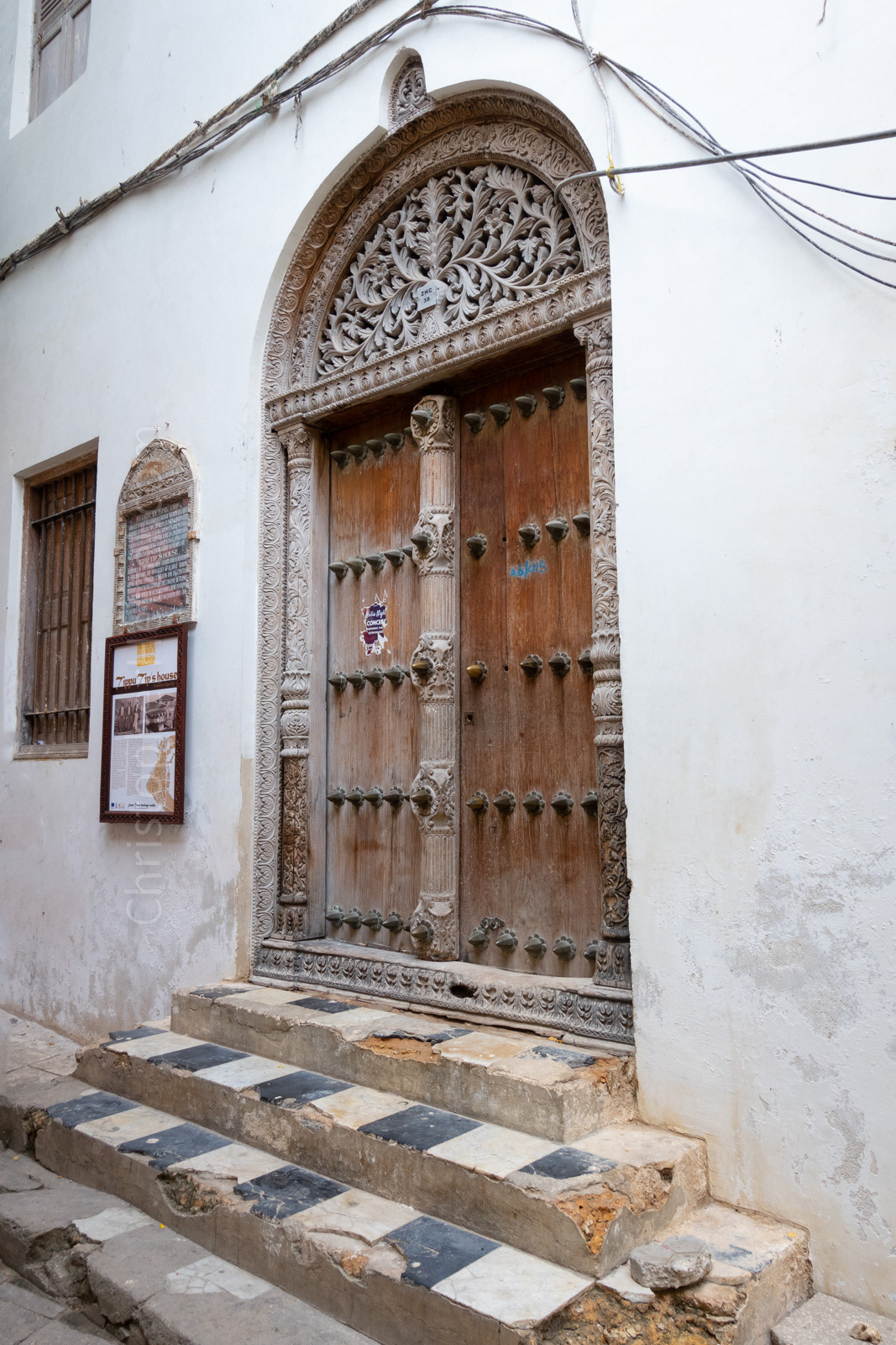 Zanzibar Stories & History: The Arab Doors of Stone Town