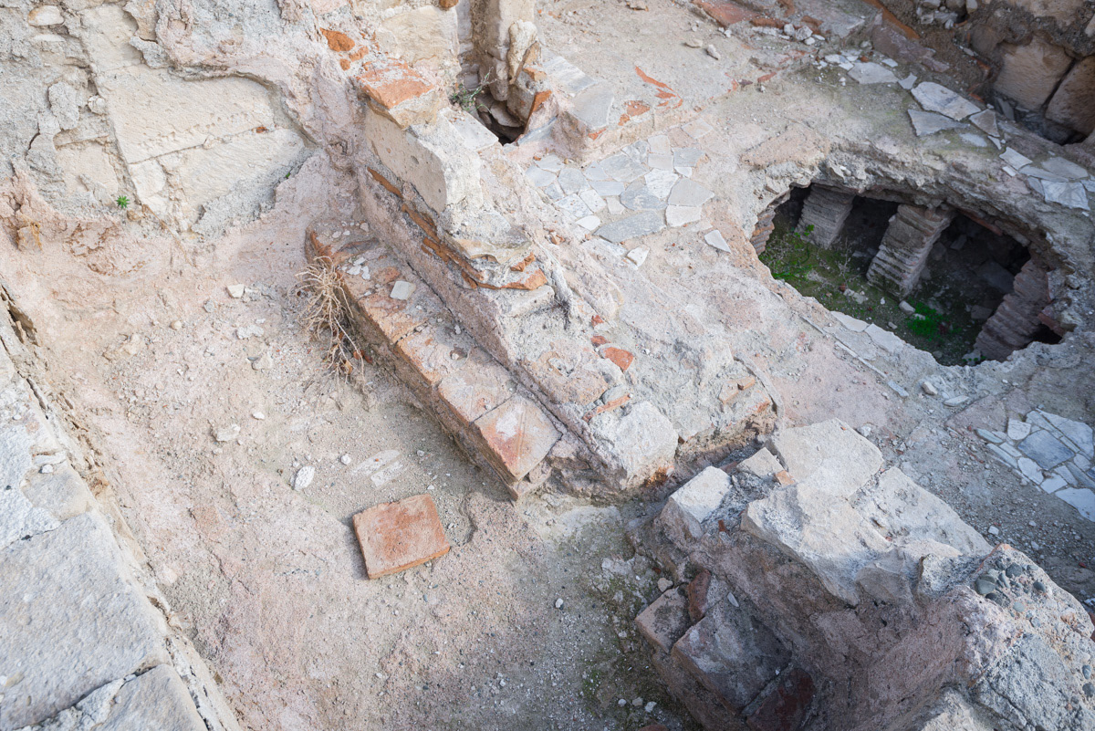 Photo of Caldarium's hot water immersion pool.