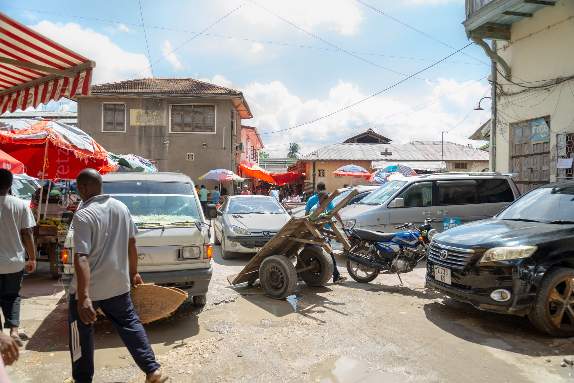 Entering the north side of the Stone Town Market.