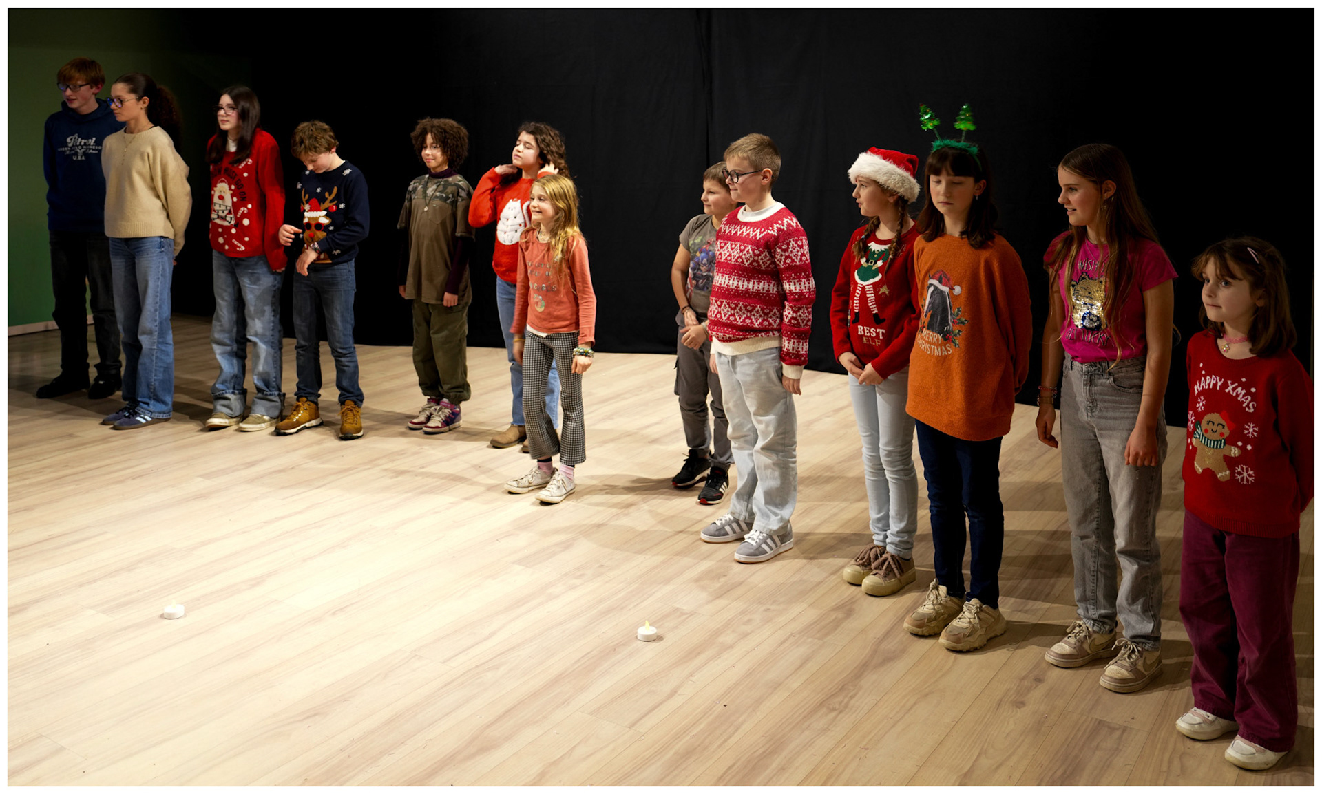 Décembre 2025 - Restitution Théatre de Foufflin ... après trois mois ... merci à tous ...  (Village)