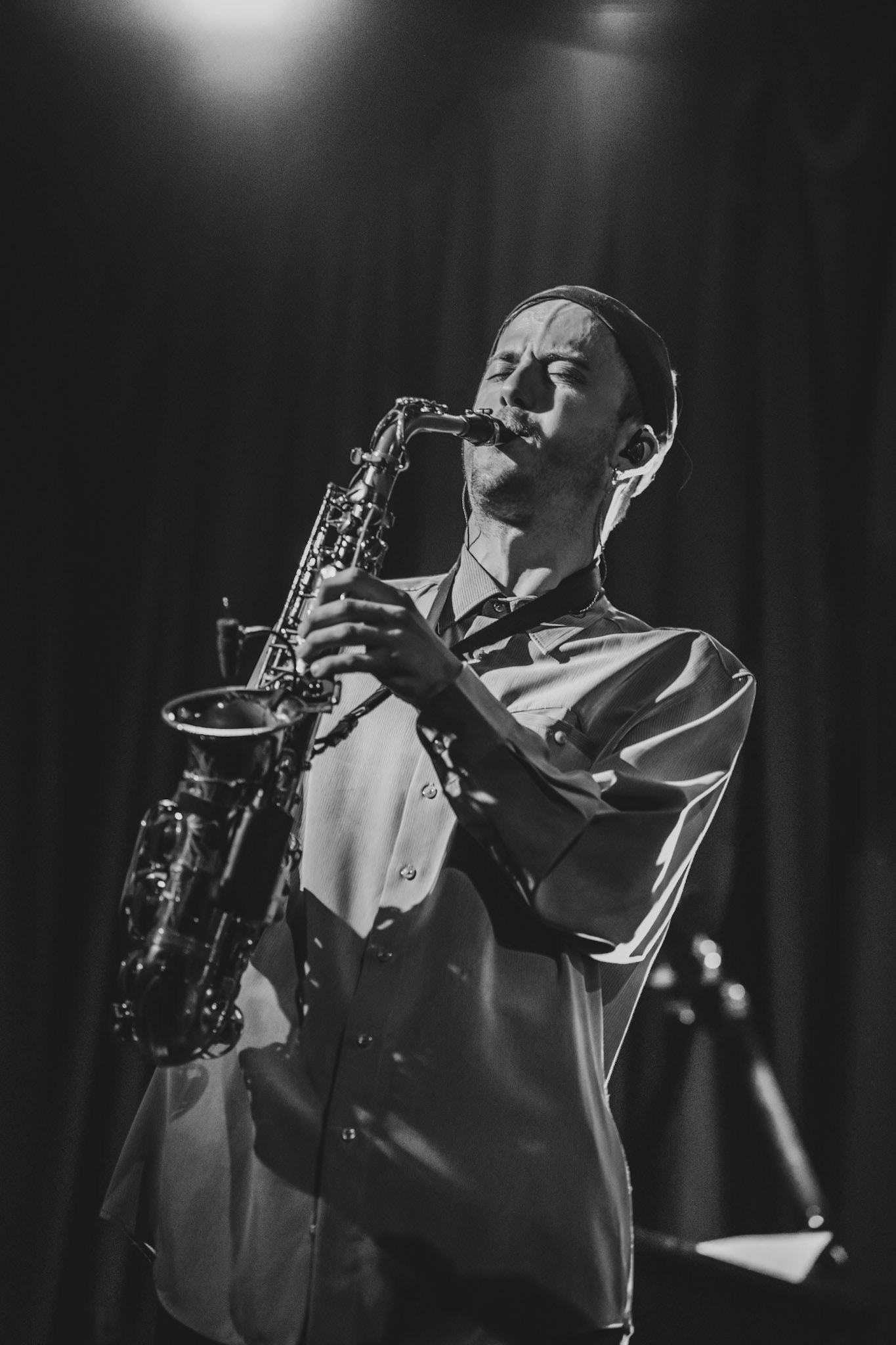 FOGG - LUMIERE | MUZIC ITALIEN