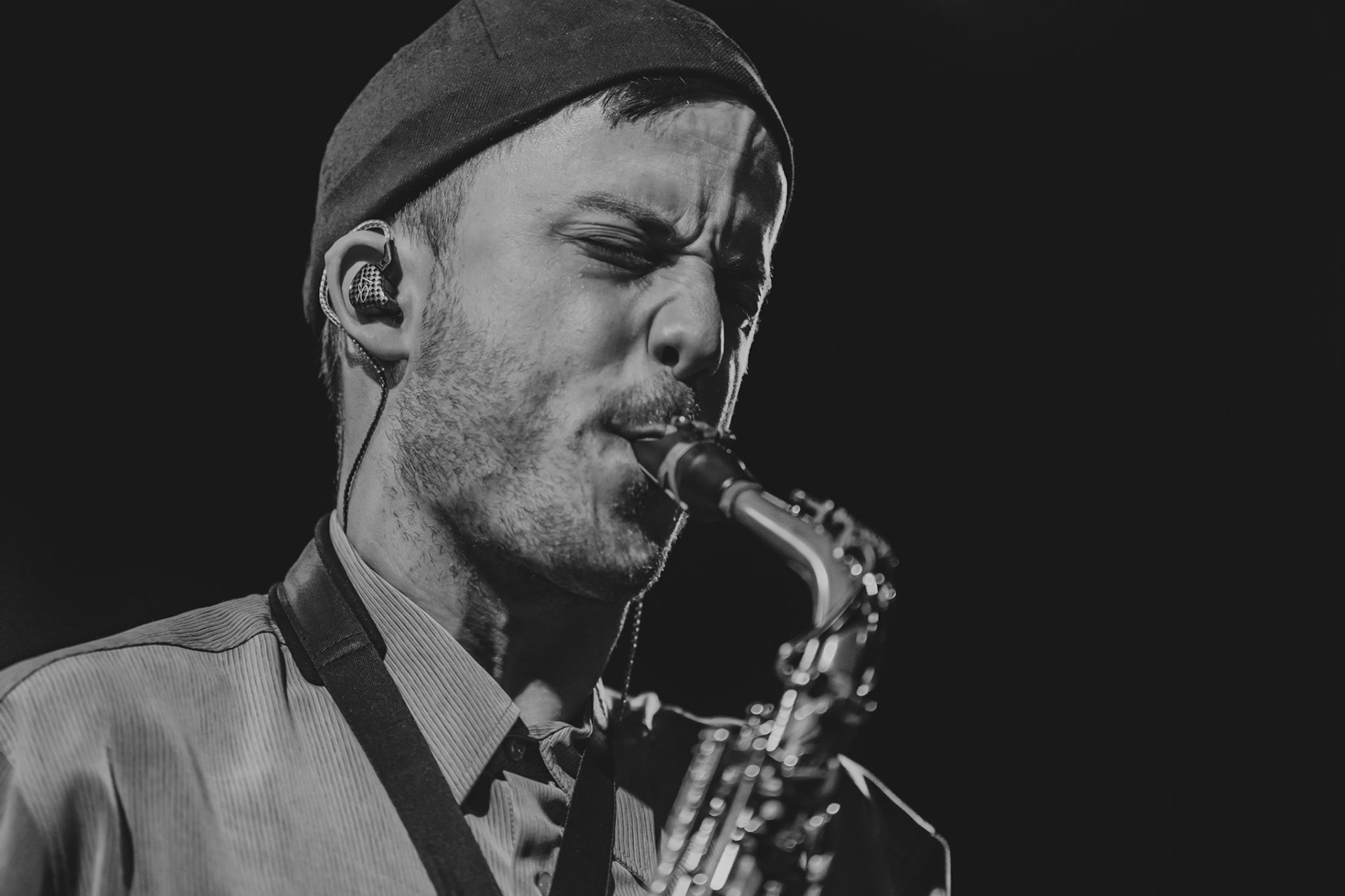 FOGG - LUMIERE | MUZIC ITALIEN