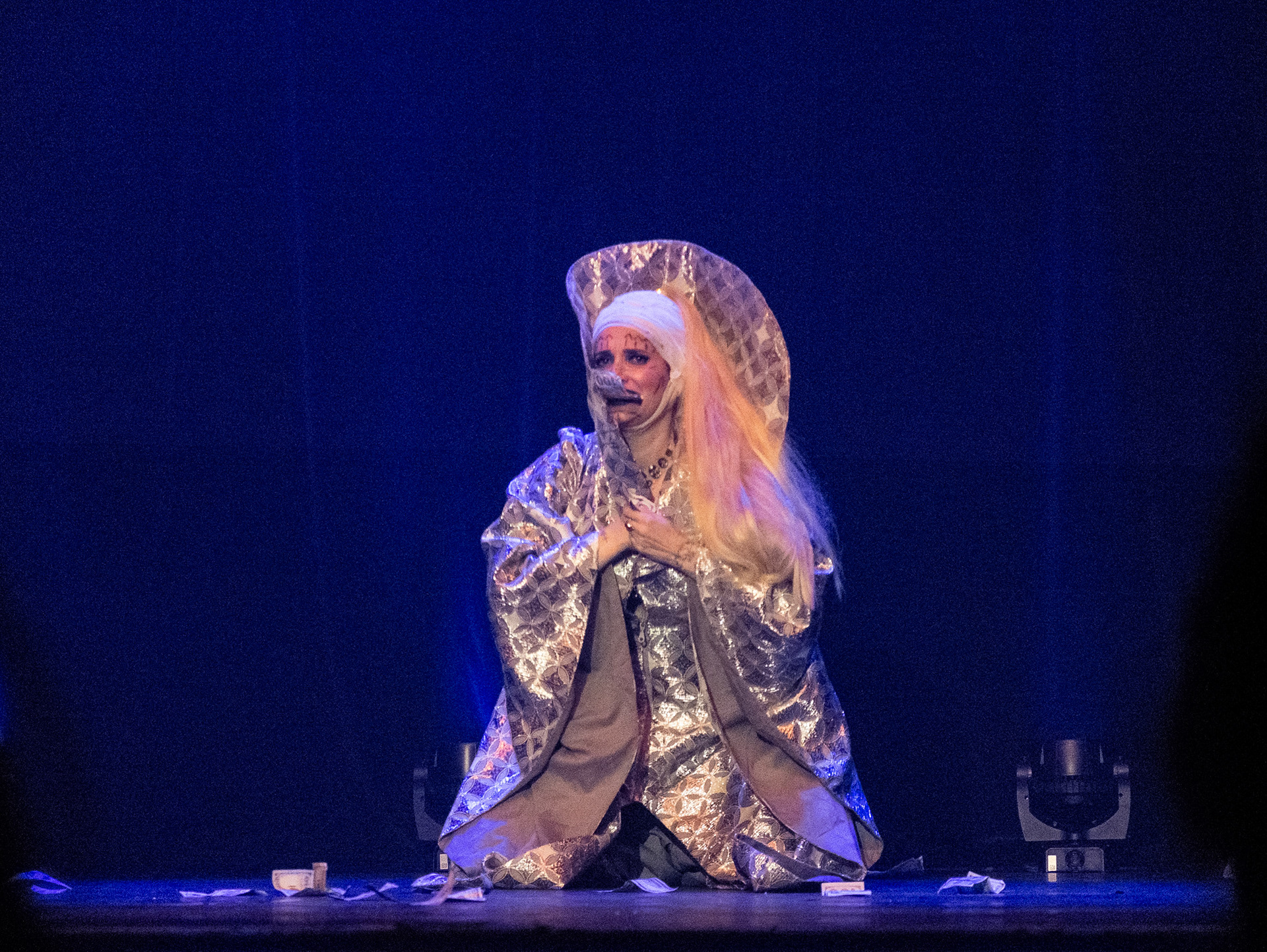 Miss Glitter Painkiller