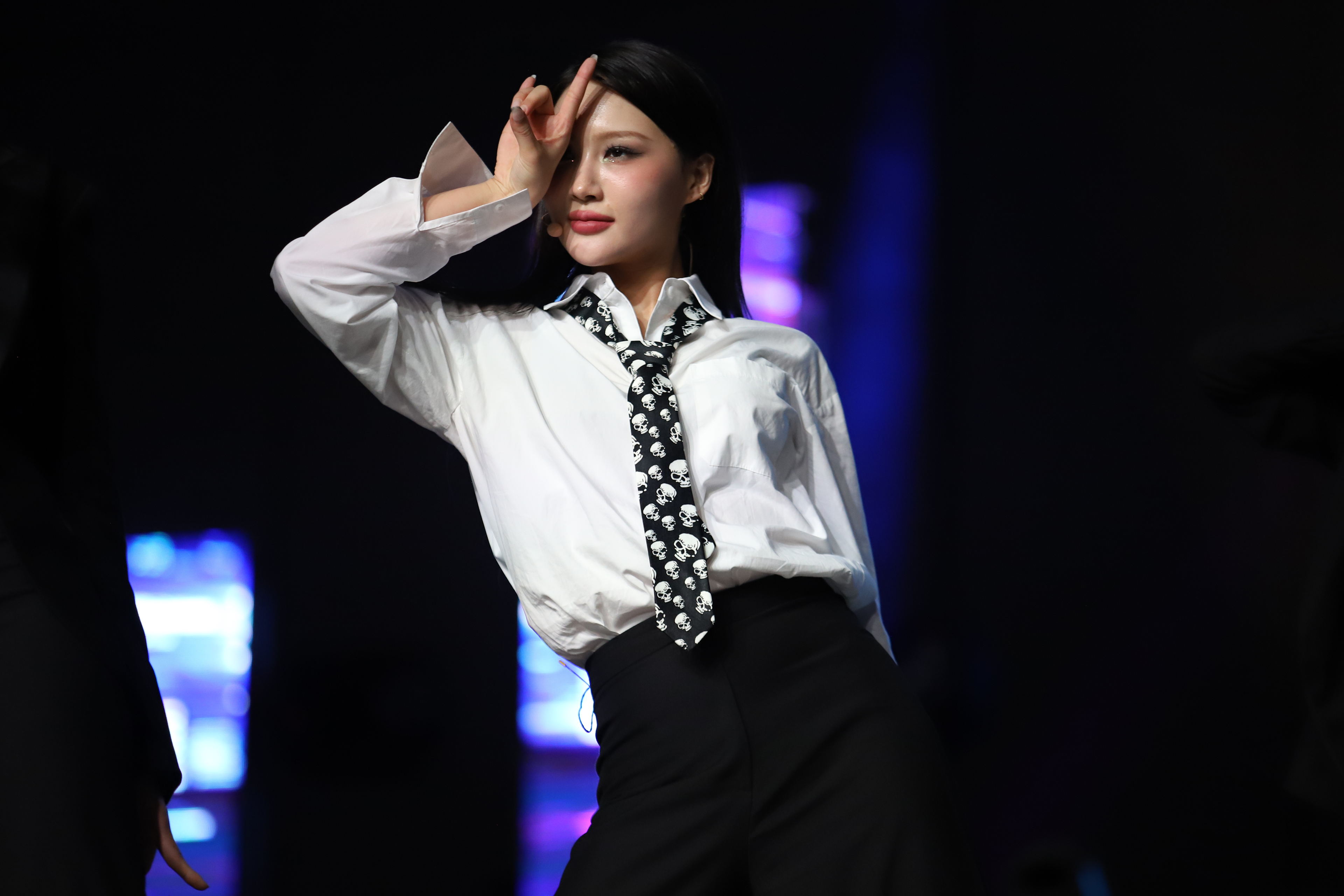 Siyeon (시연)