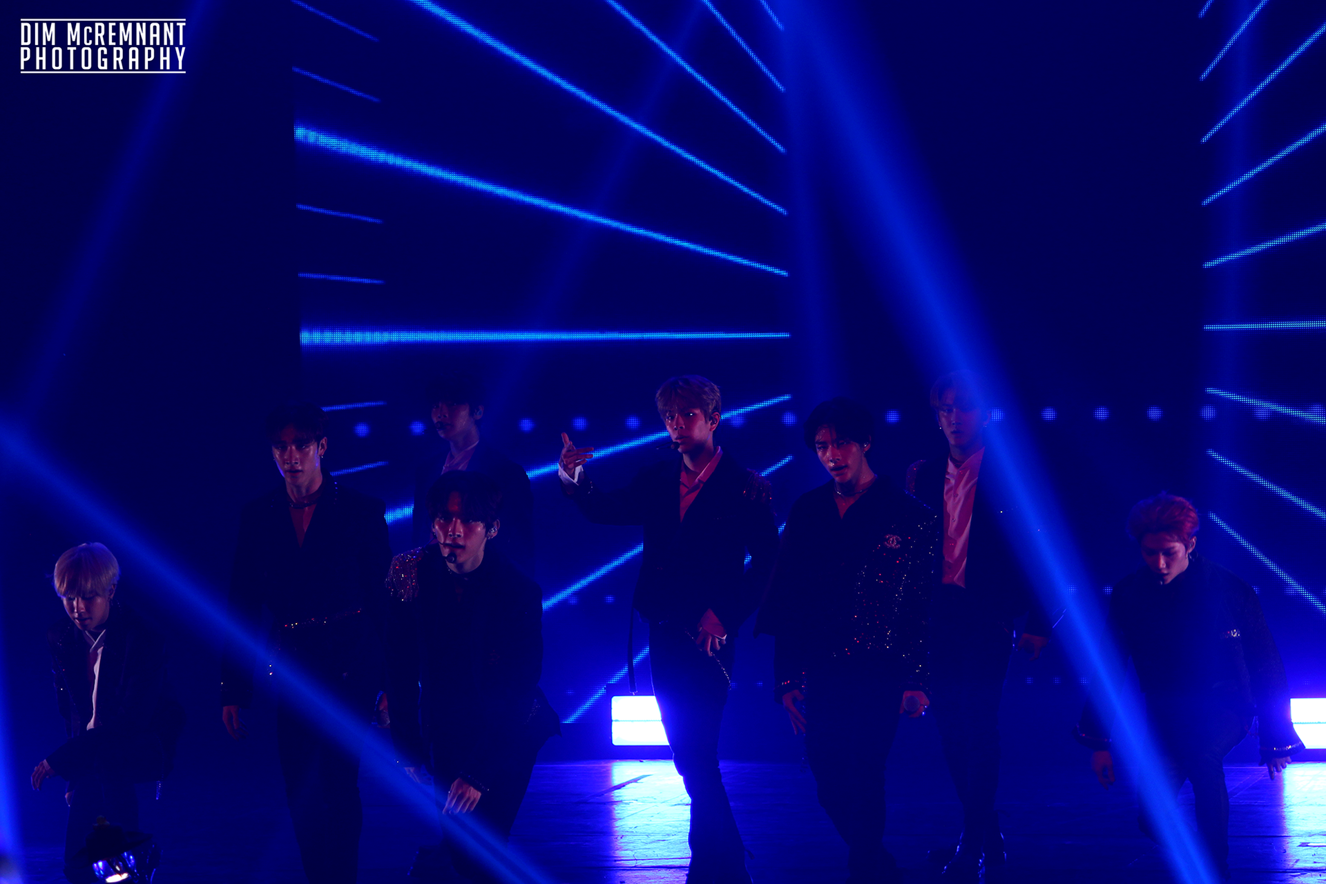 Stray Kids (스트레이 키즈)