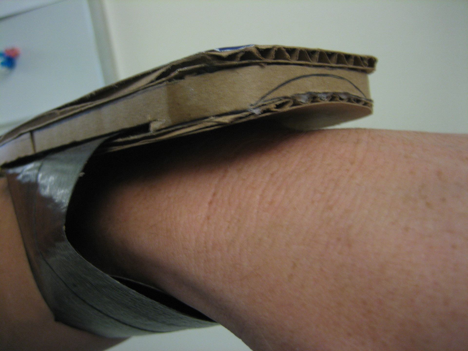 Curve bottom to fit the arm