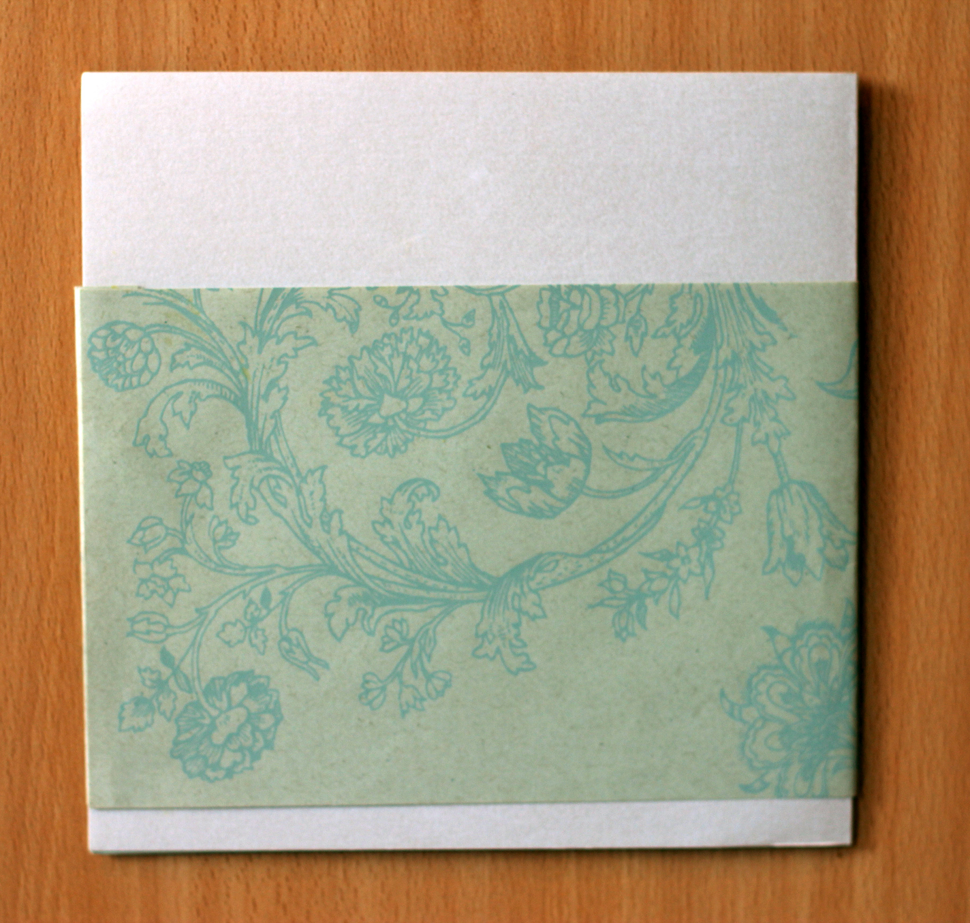 verso convite fechado com envelope envolto