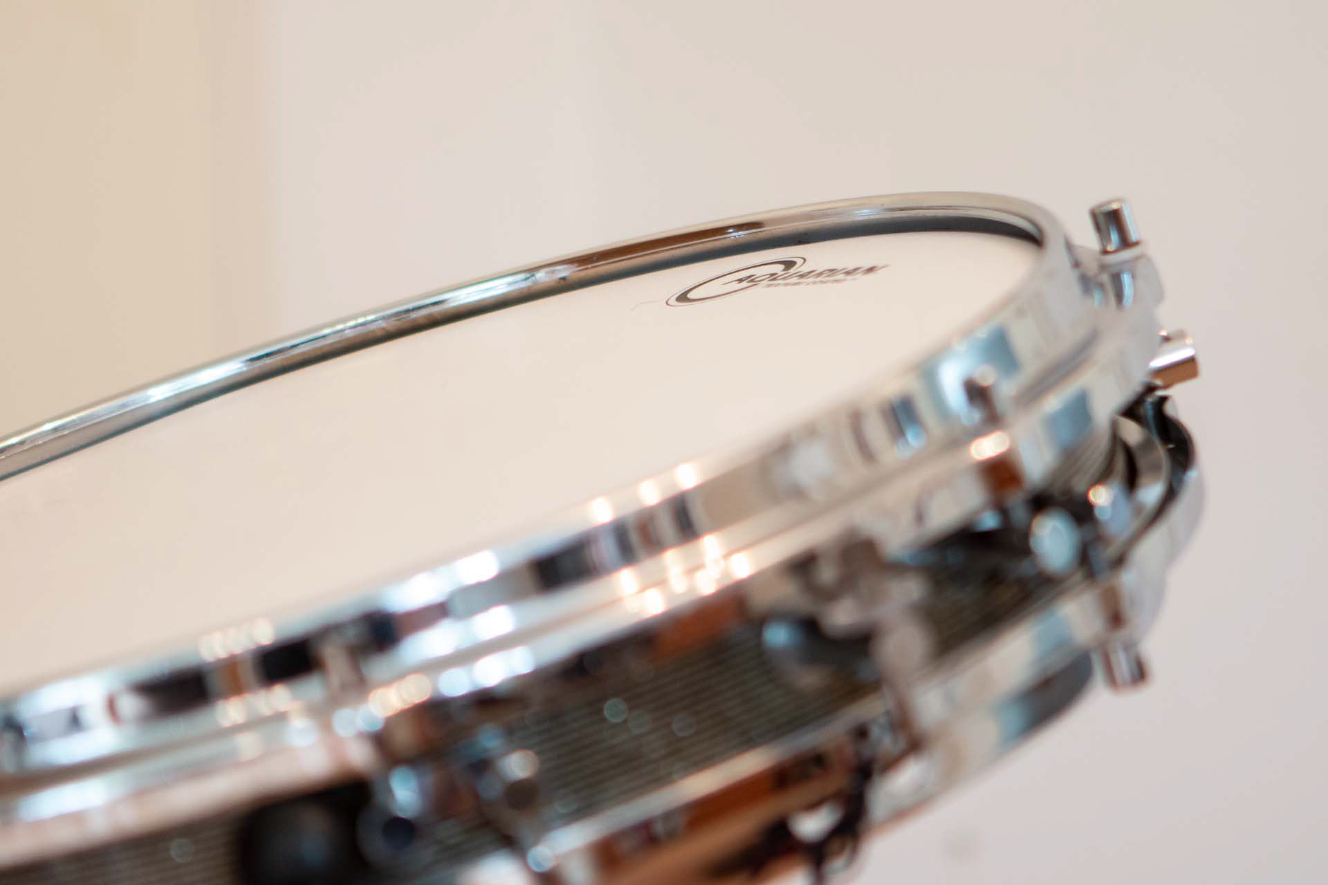 Sonor Teardrop D472 Pancake Snare, 1967, in sparkling black-silver striped | Herbert Heim Vintagedrum