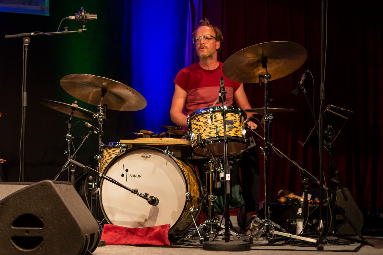 Christian Thomé with the Markus Stockhausen Quadrivium | Foto: www.hheim-vintagedrums.de