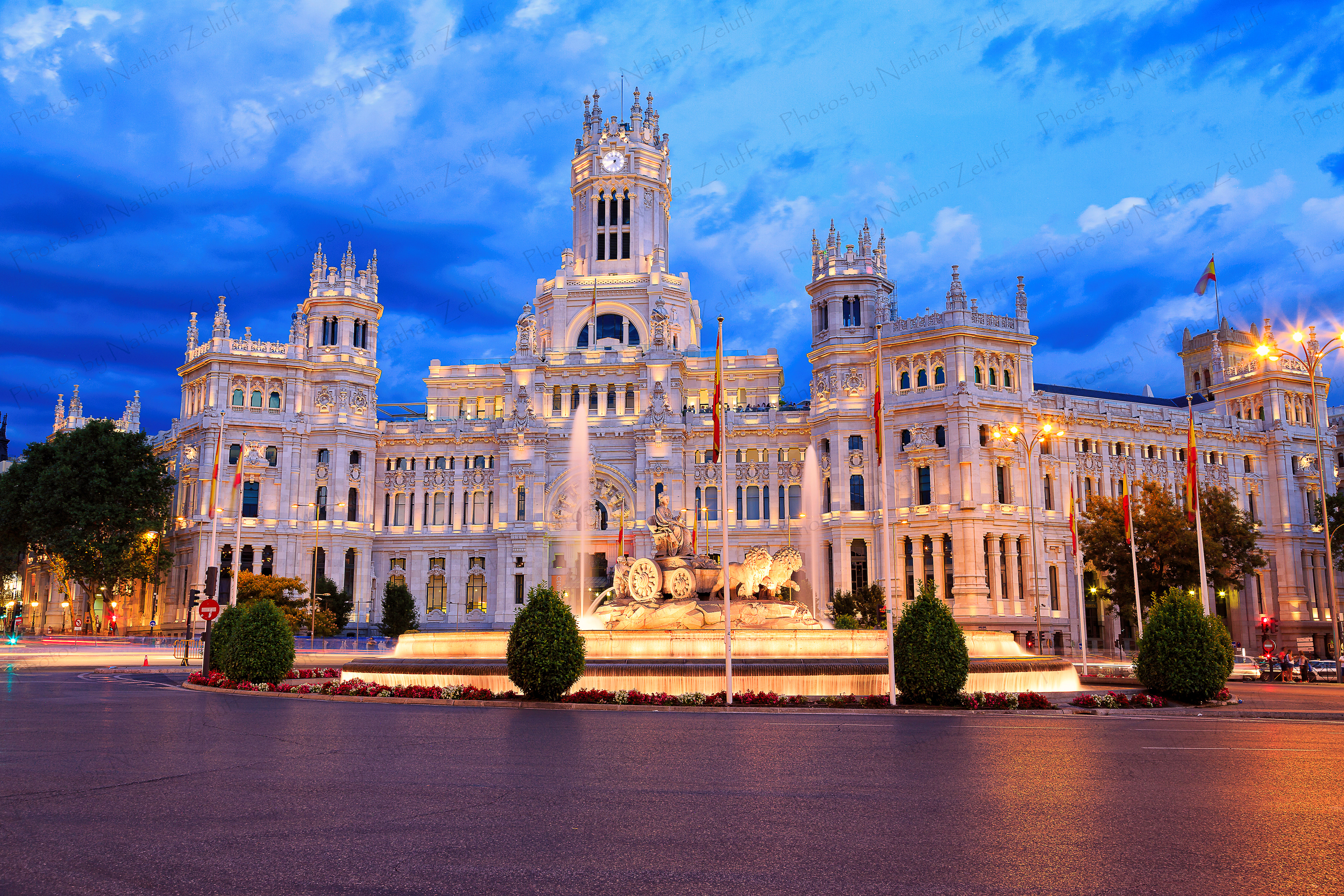 Plaza de Cibeles (Madrid, Spain)