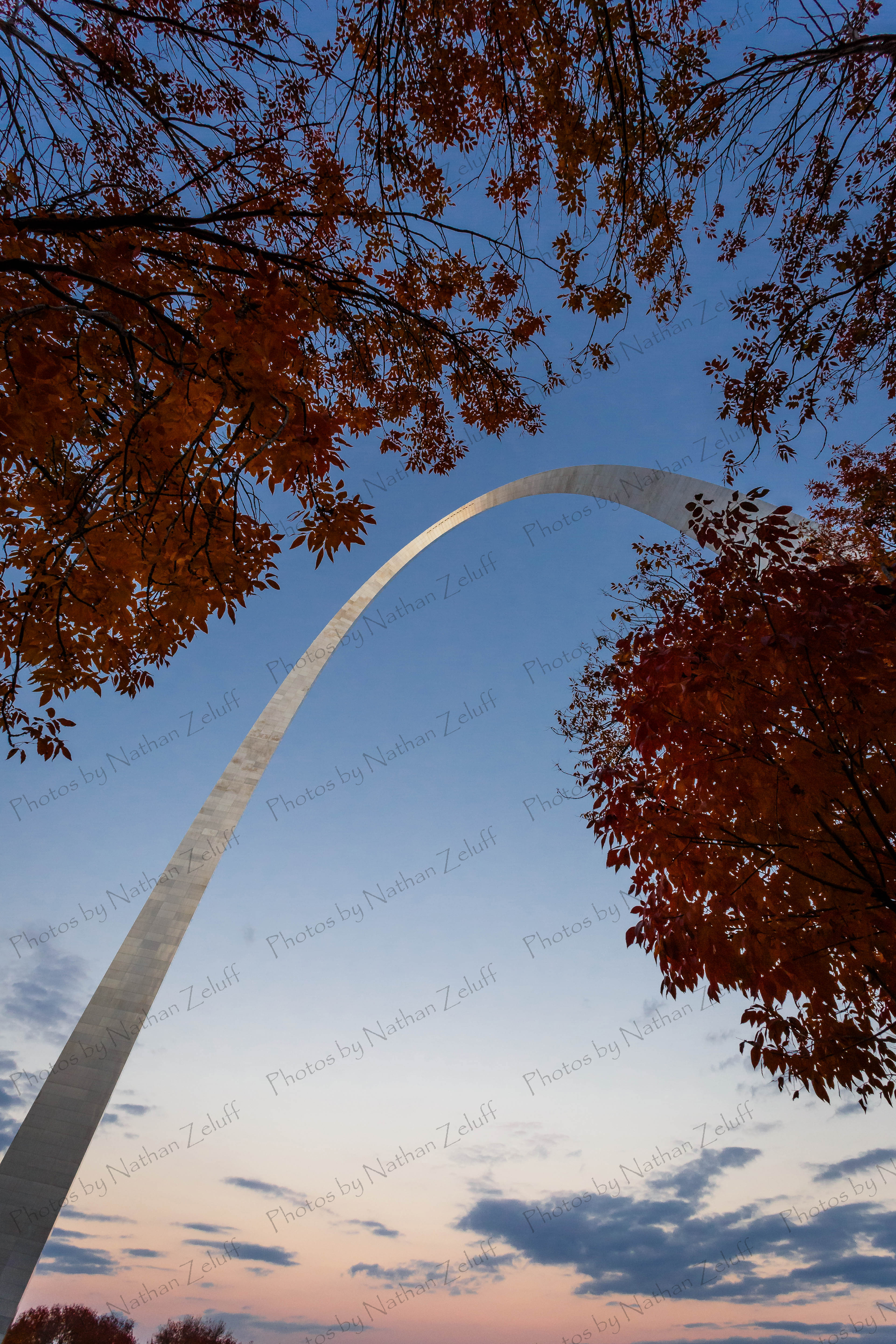 Autumn Arch (Gateway Arch NP, Missouri)