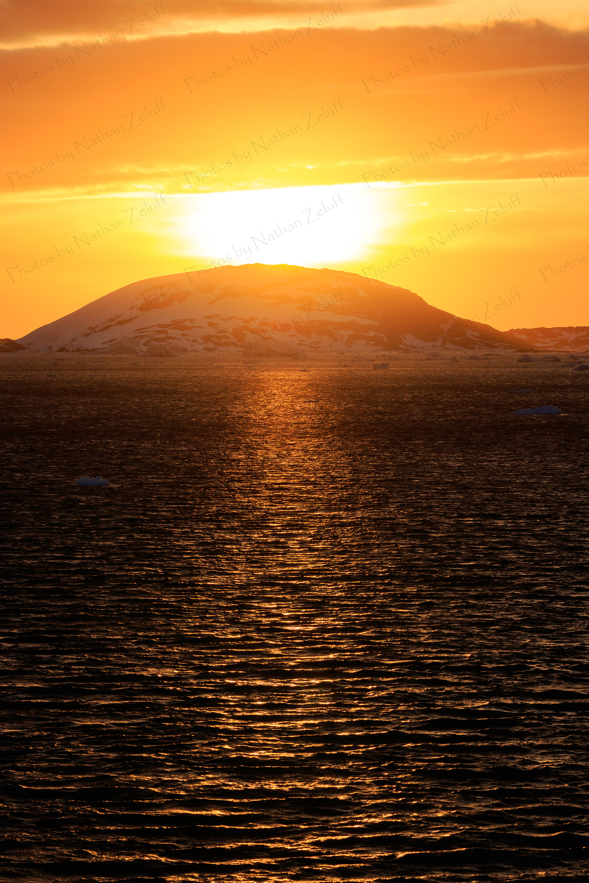 "Sunset" in Antarctica (Antarctica)