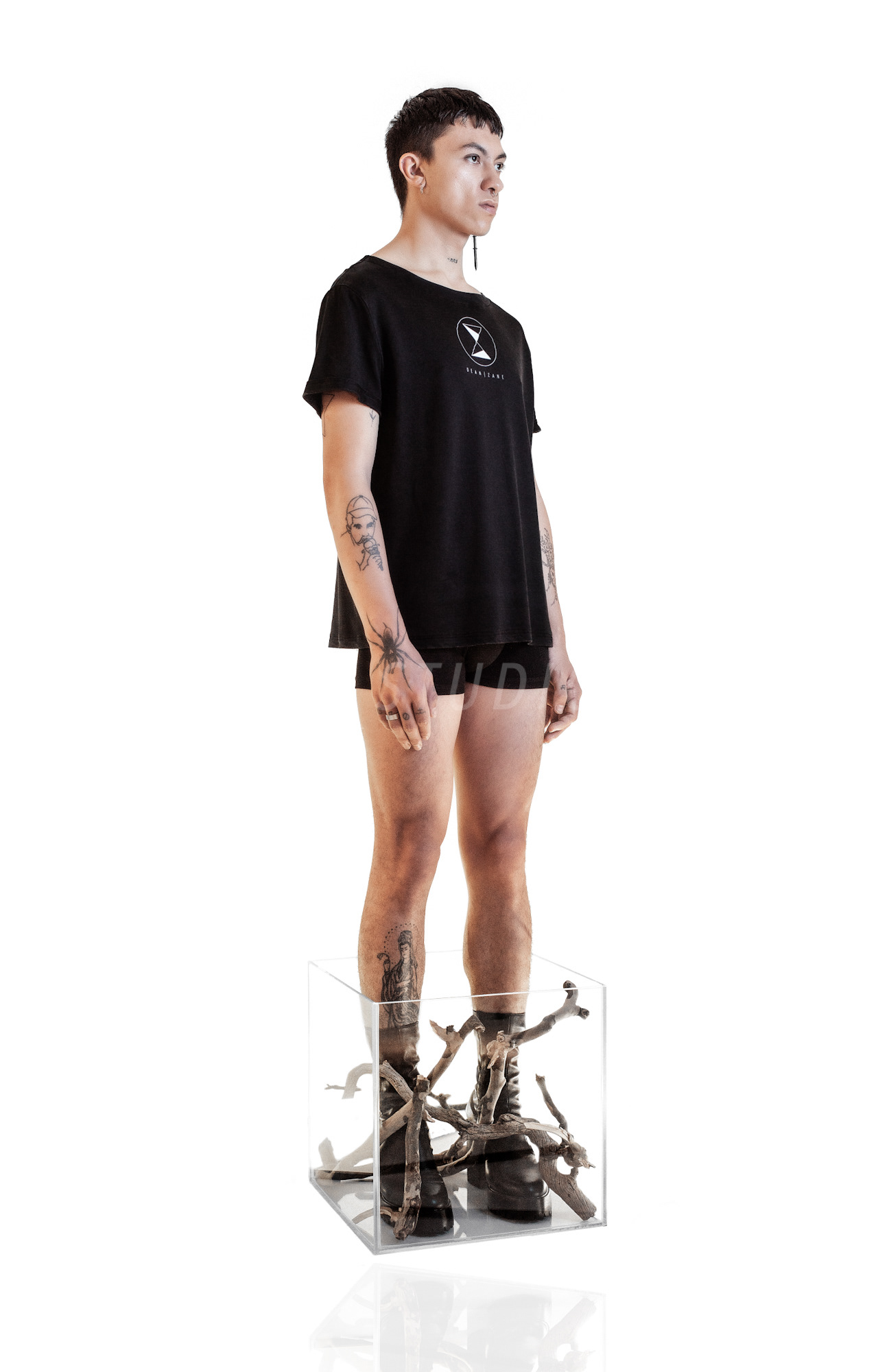 Editorial DEANZANE CLOTHING Studio