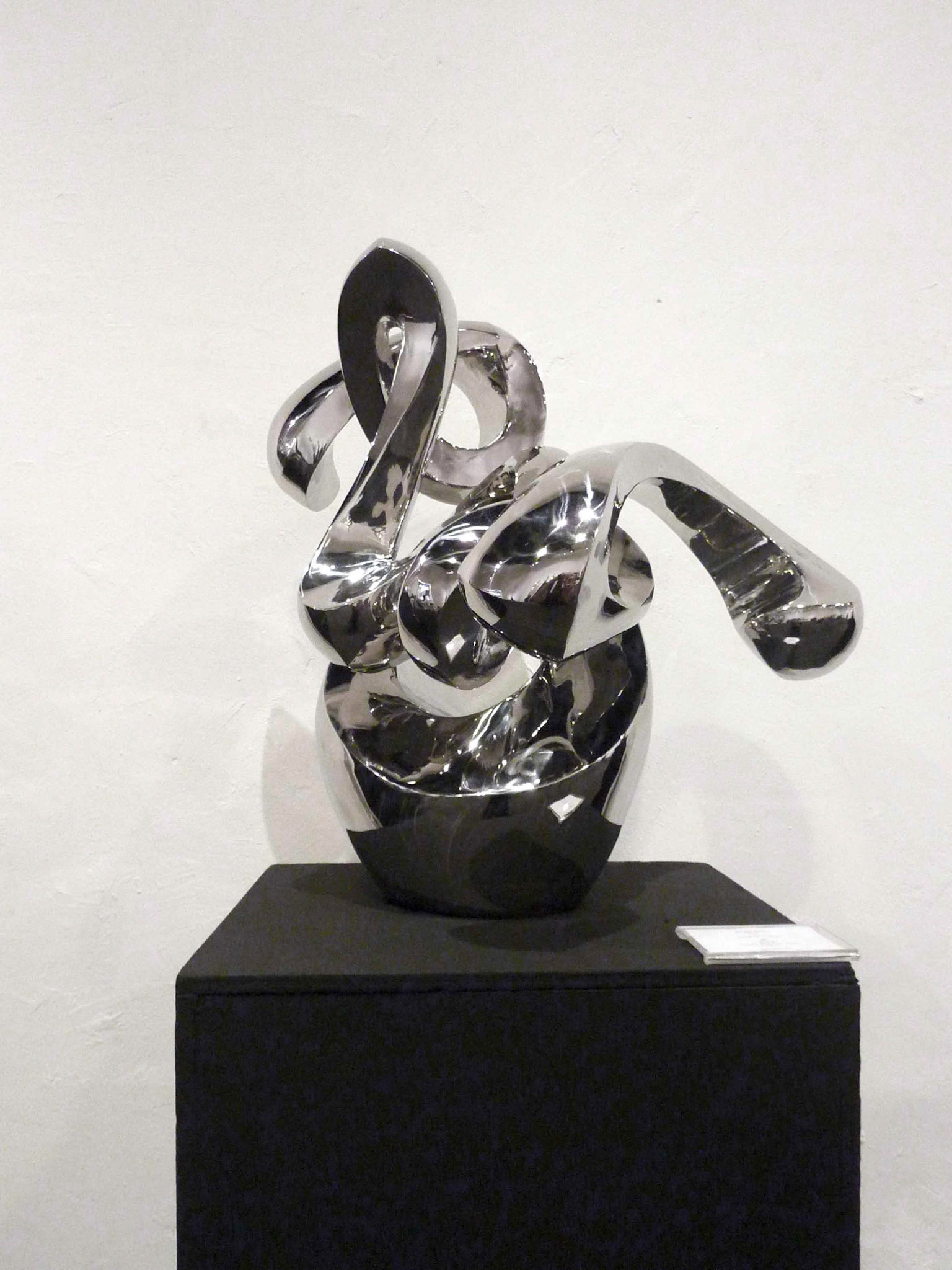 《家》 Home (version 2) . Forged Stainless Steel . 2011