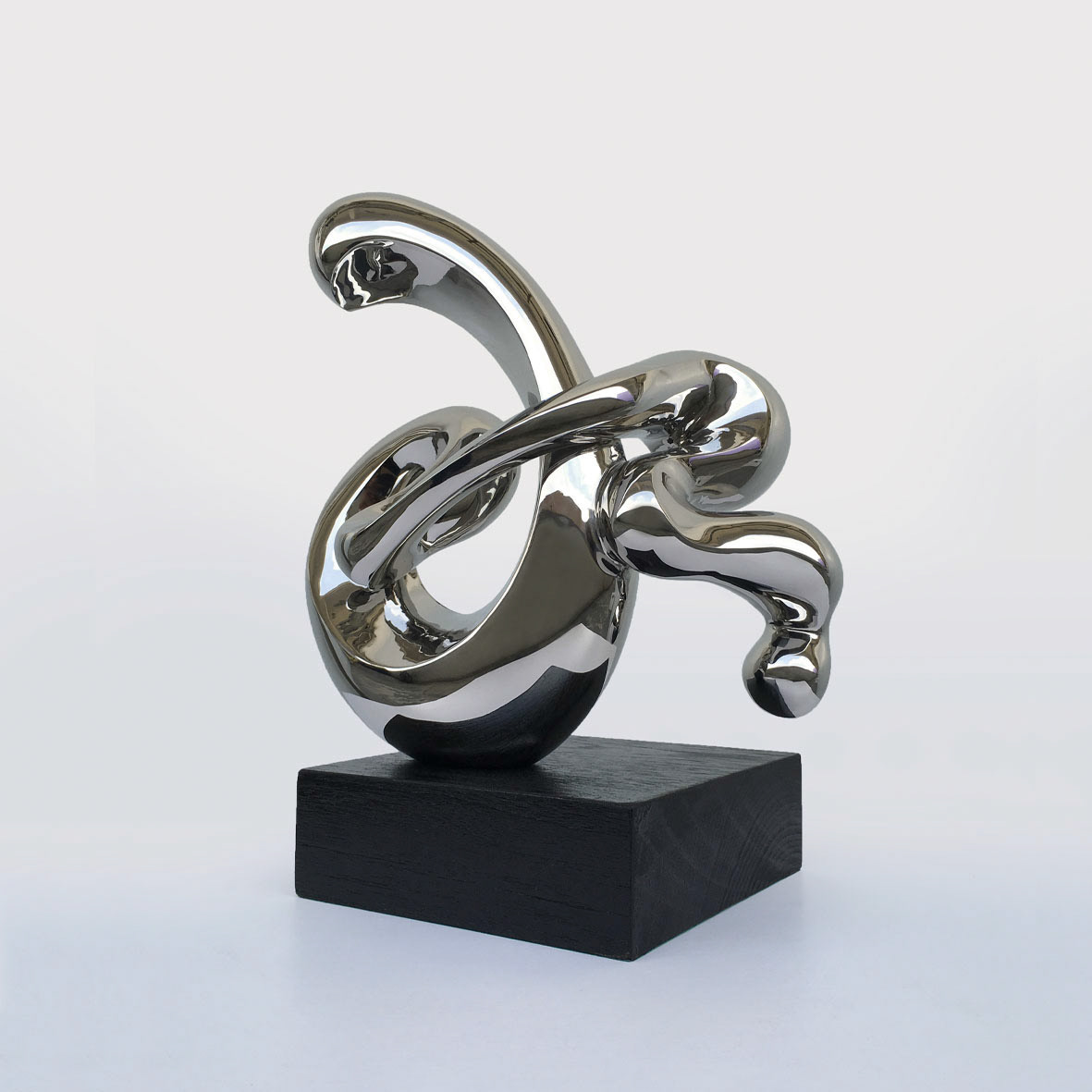 《水》 Water . Forged Stainless Steel . 2016