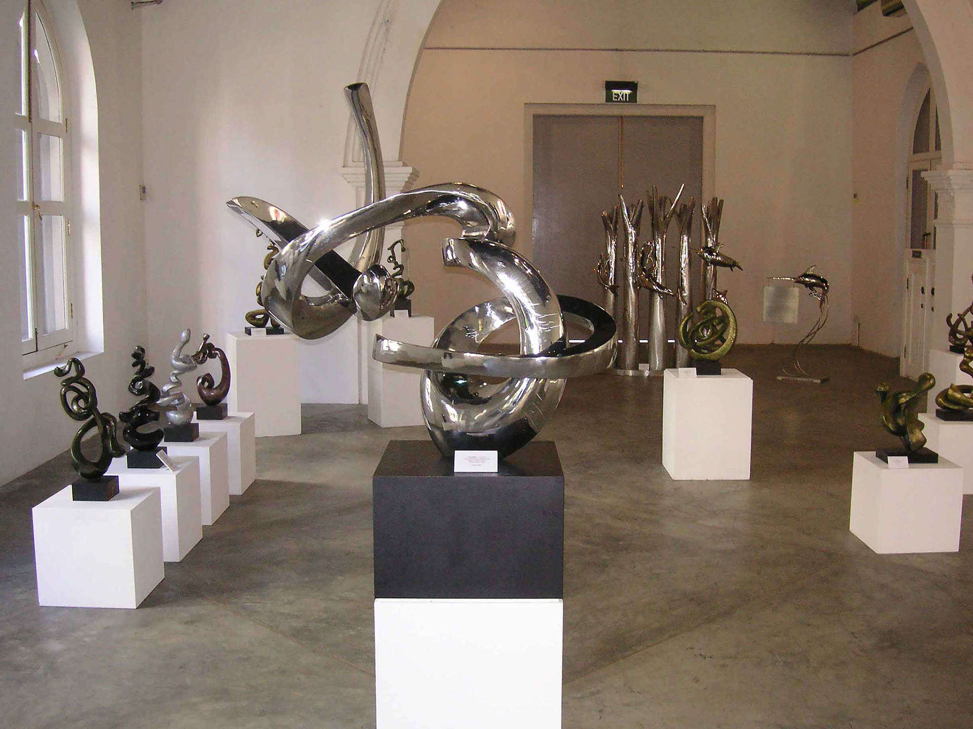 《好》 Good (version 2) . Forged Stainless Steel . 2006