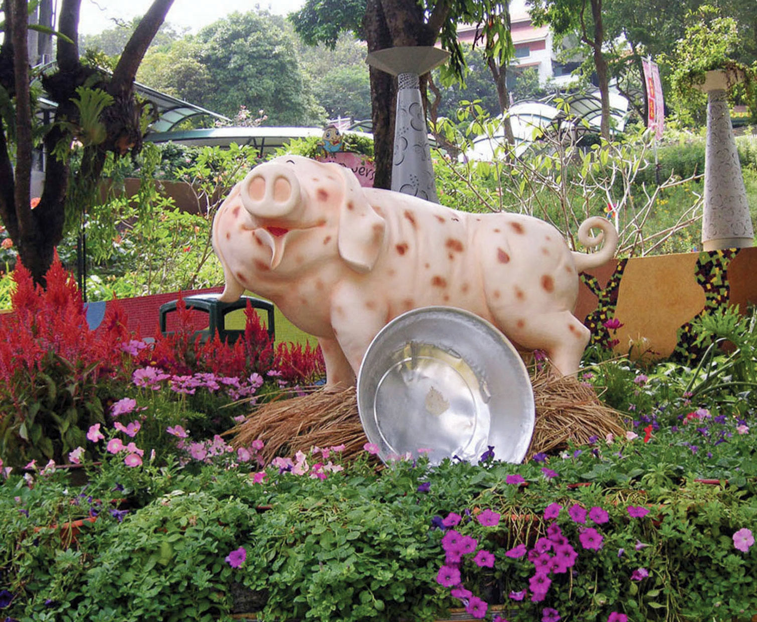 This Little Piggy Had None . Fiberglass . 2007