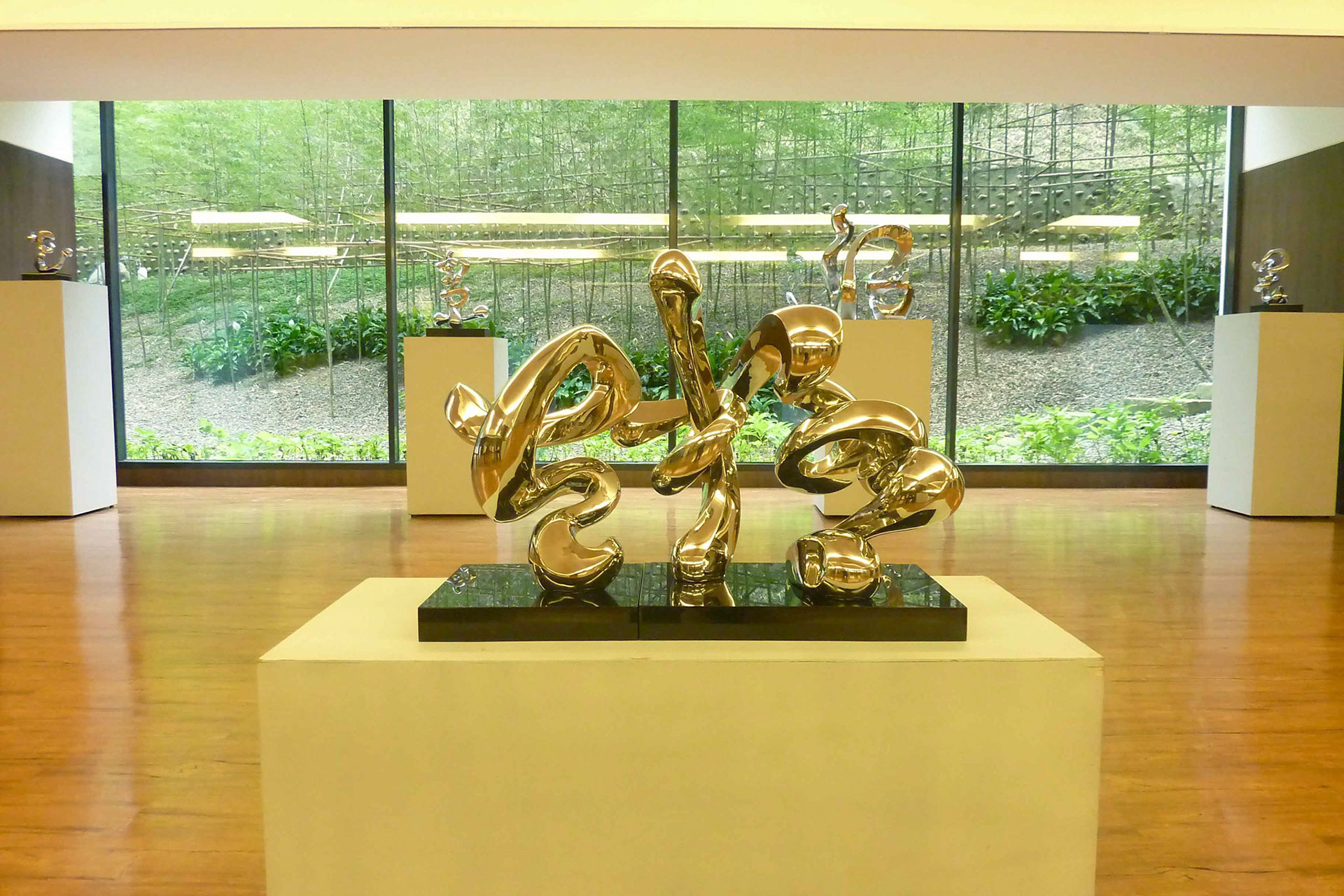《太极》 Taichi . Forged Stainless Steel . 2011