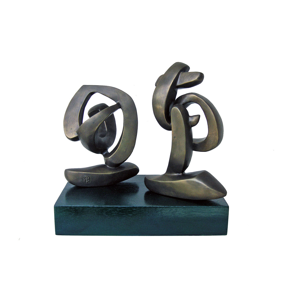 《恩惠》 Gratitude . Collection of: National Gallery Singapore . Bronze . 2005