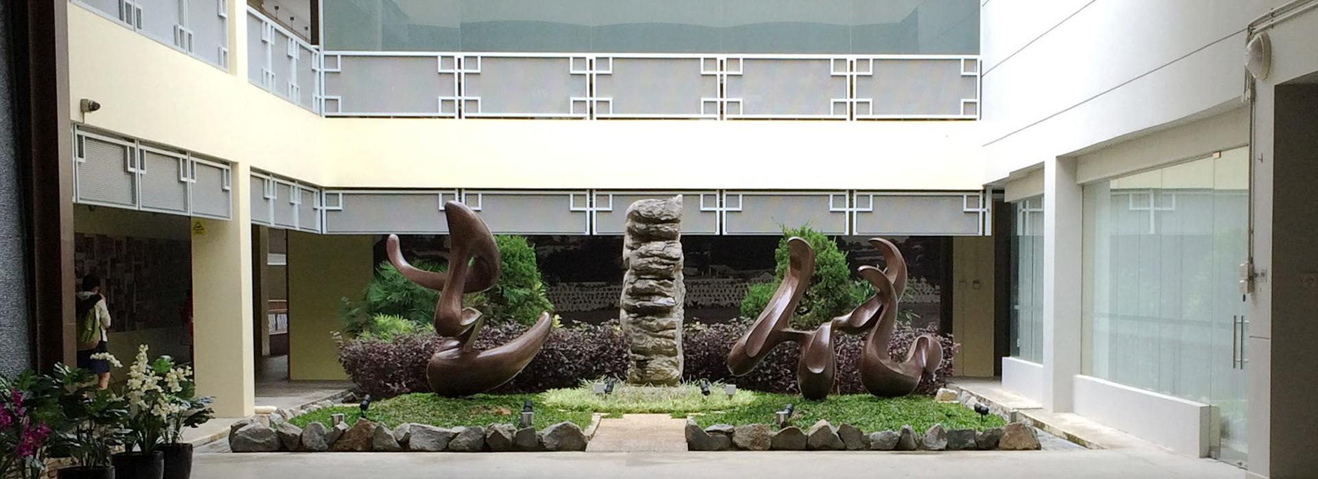《立化》 River Valley . Chinese Calligraphy Sculpture Series . Forged Brass . 2015
