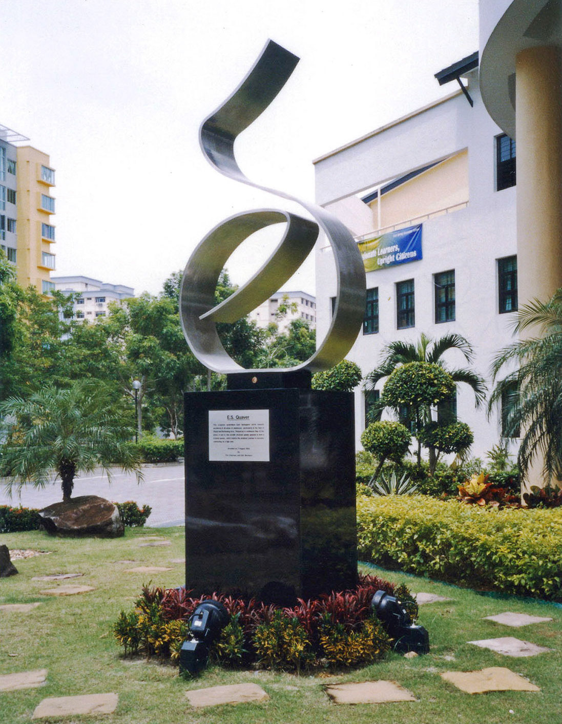 ES Quaver . Stainless Steel . 2003
