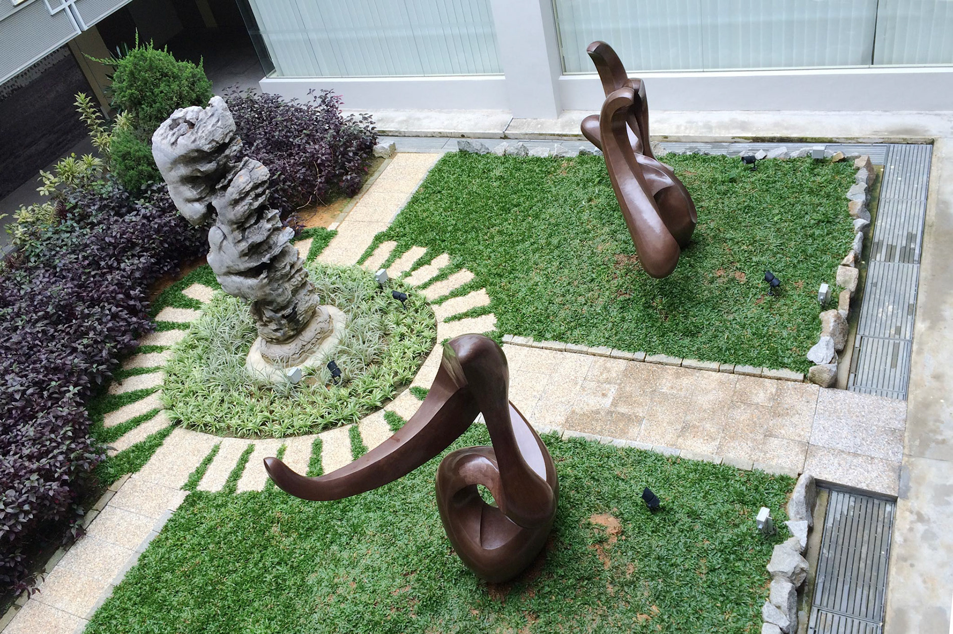 《立化》 River Valley . Chinese Calligraphy Sculpture Series . Forged Brass . 2015