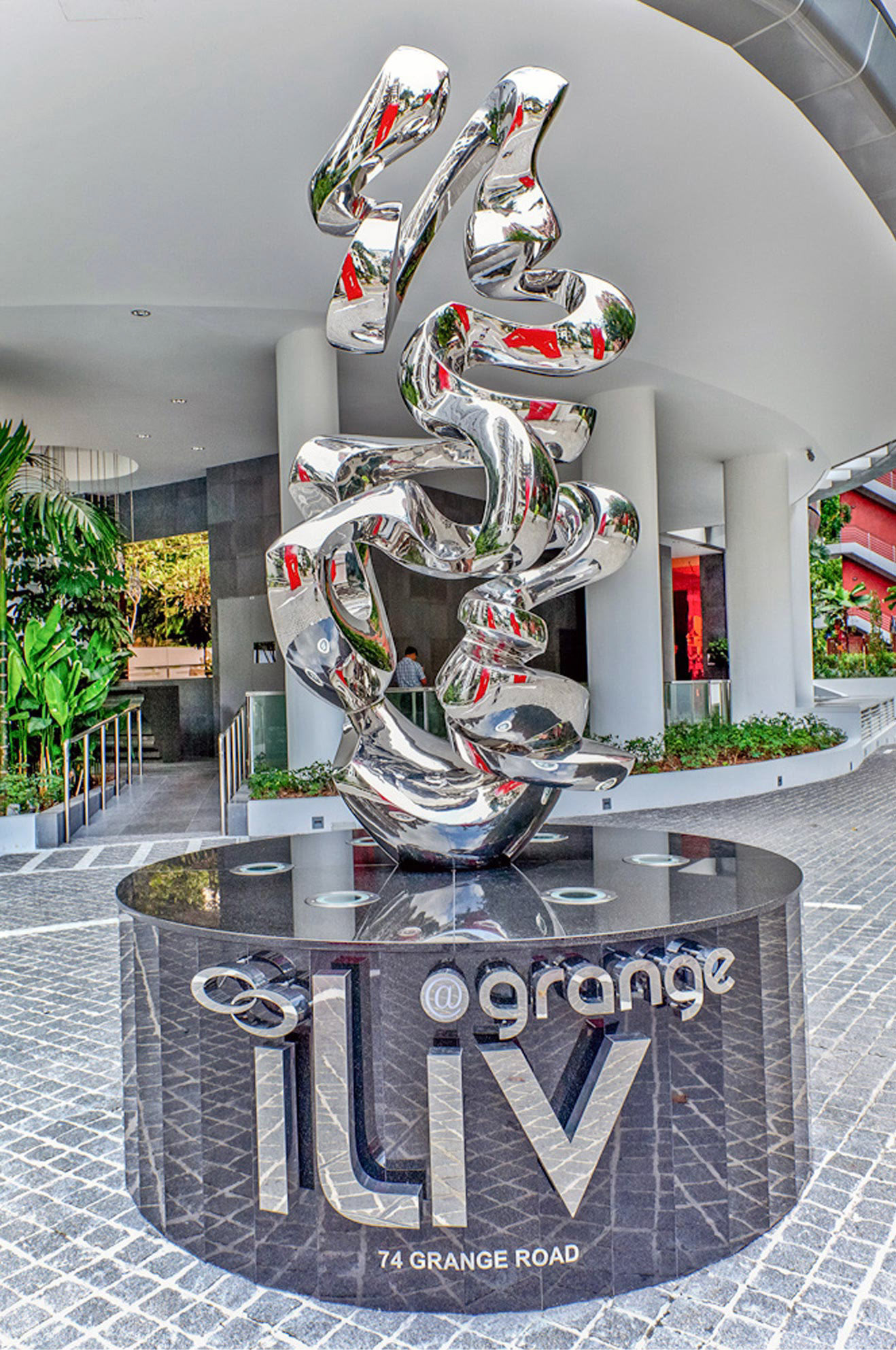 《优胜》 Champion . Chinese Calligraphy Sculpture Series . Forged Stainless Steel . 2013