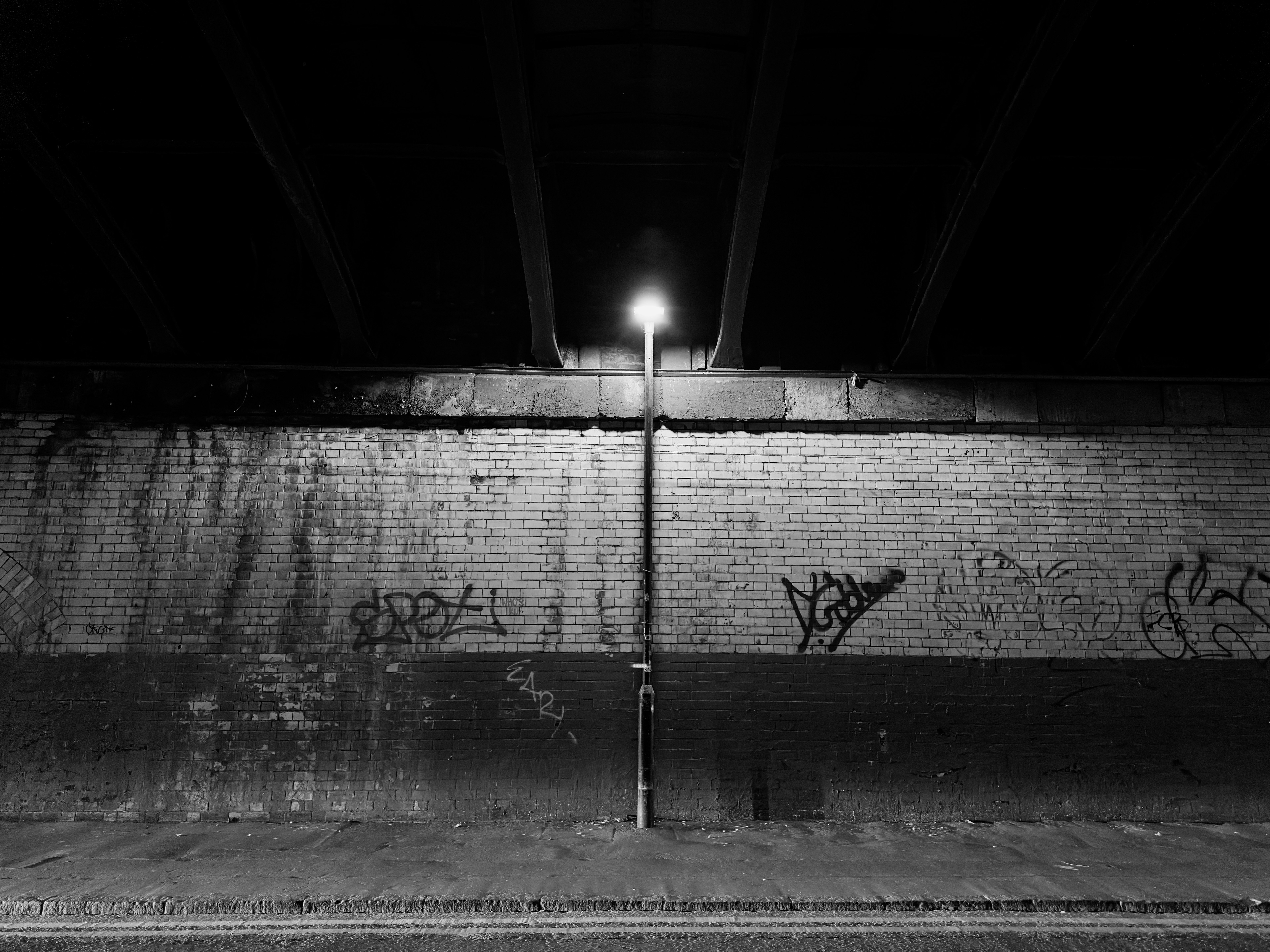 Under the light in Black and White - (c) Thrimage