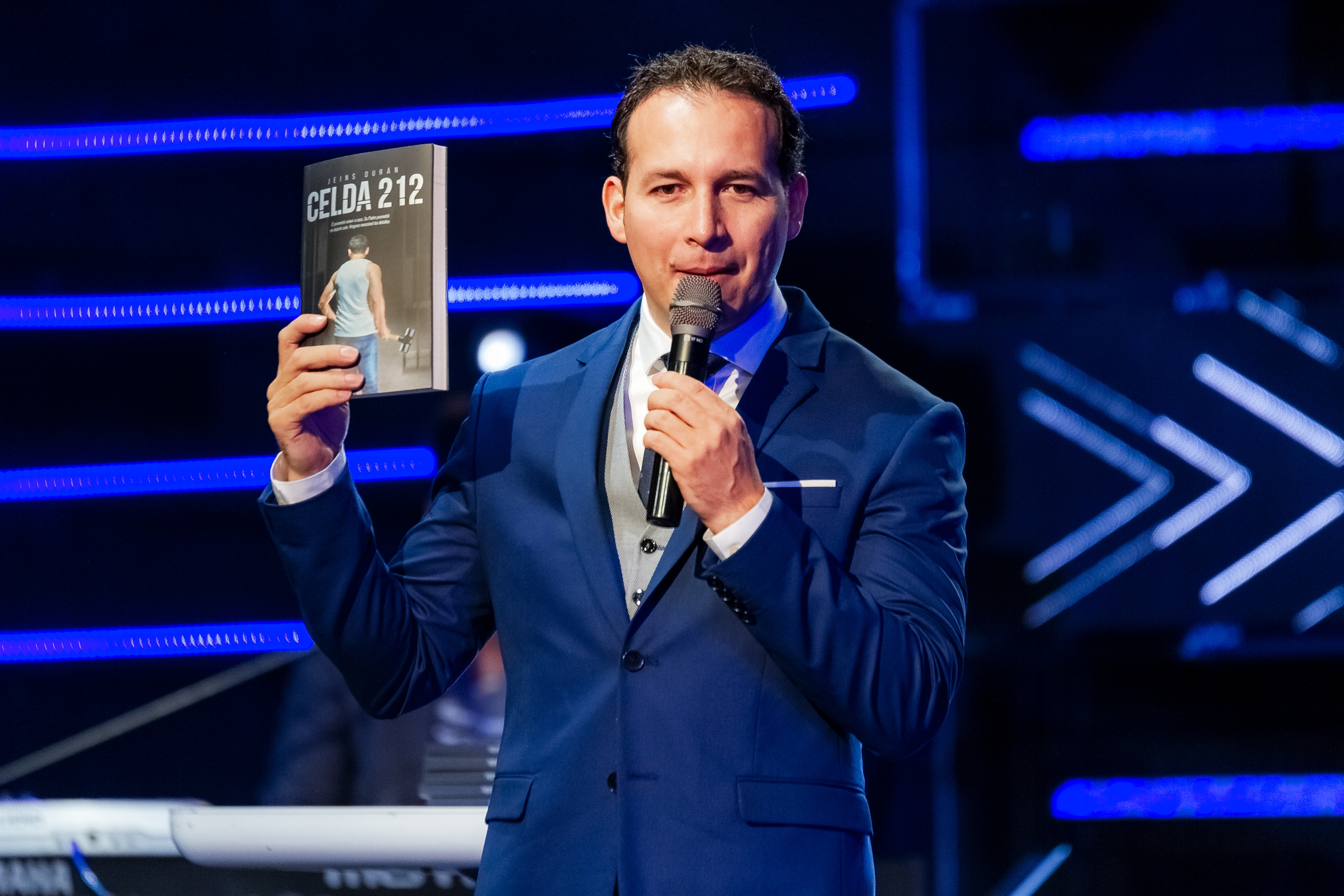 Lanzamiento libro - Celda 212