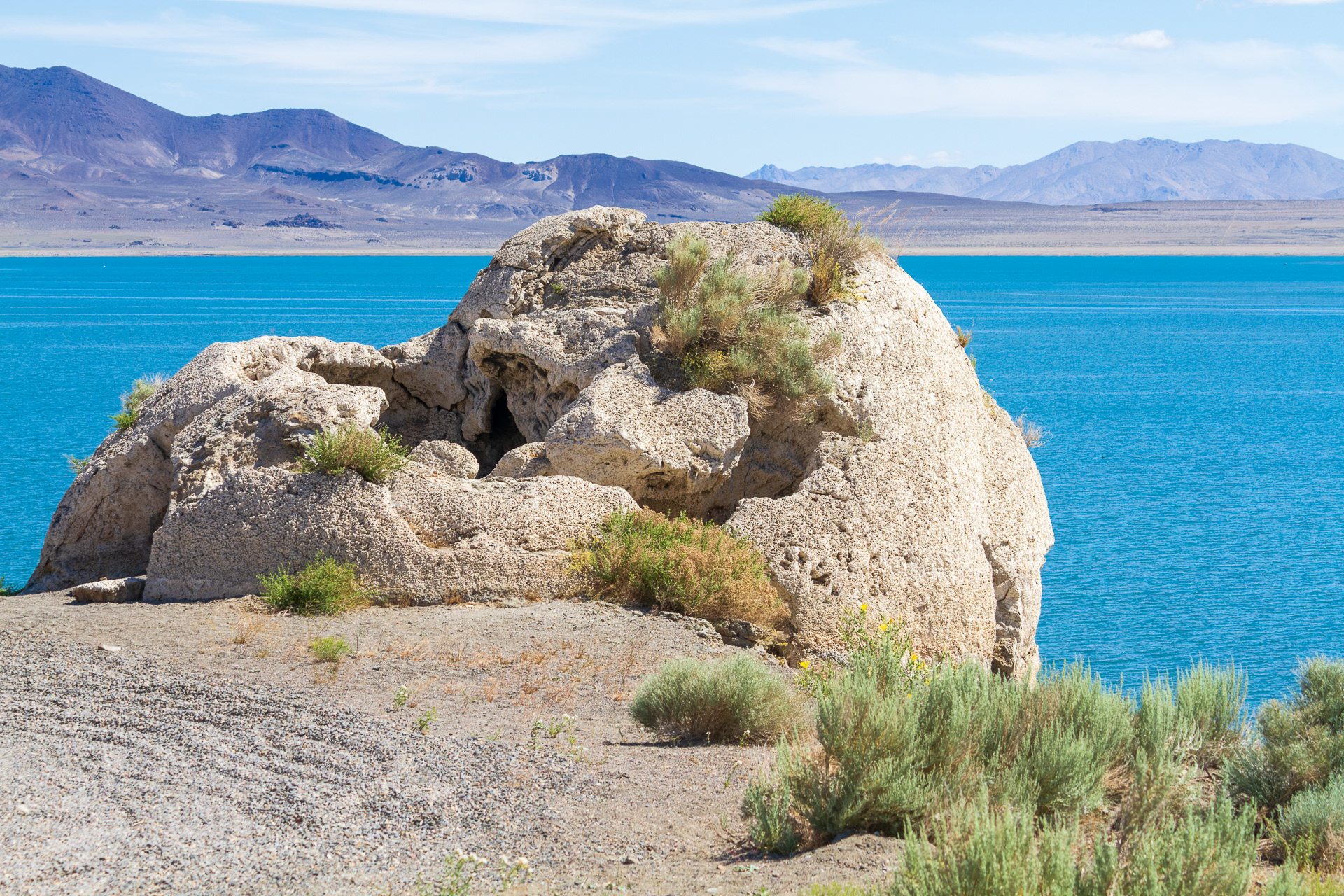 Popcorn Rock, Pyramid Lake