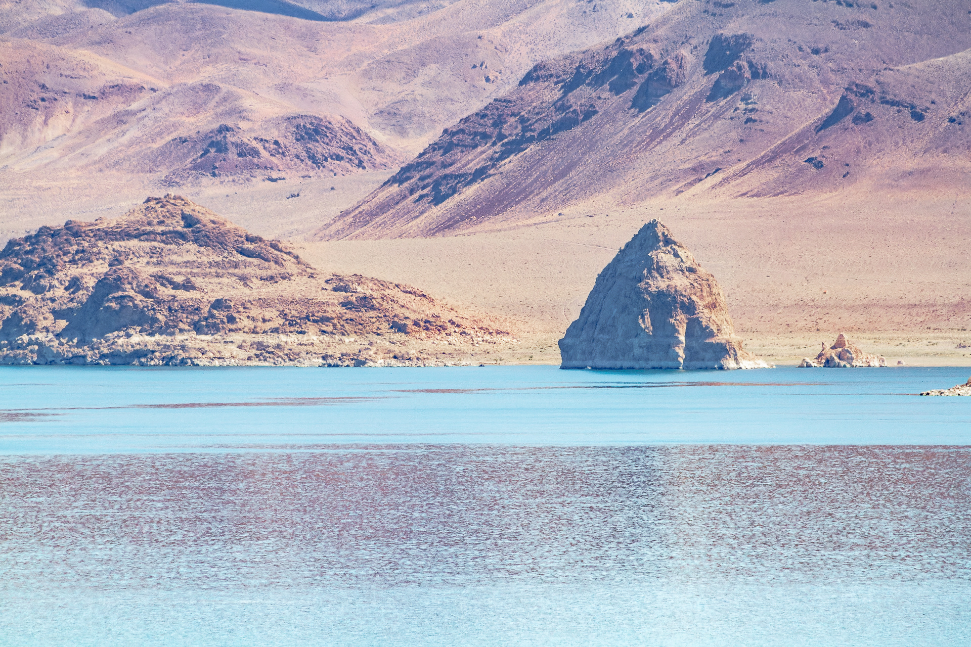 Anahoe Island, Pyramid Lake